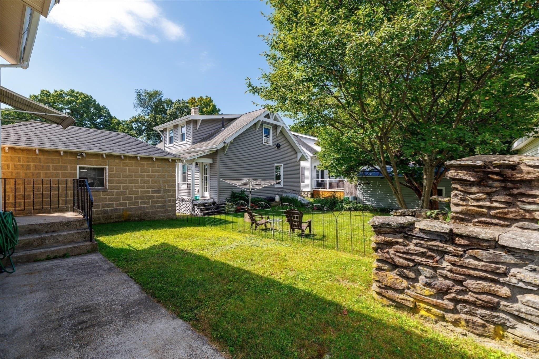Single Family Residence at 308 Bridle Path, Worcester MA 01604, Worcester, photo 5 of 40