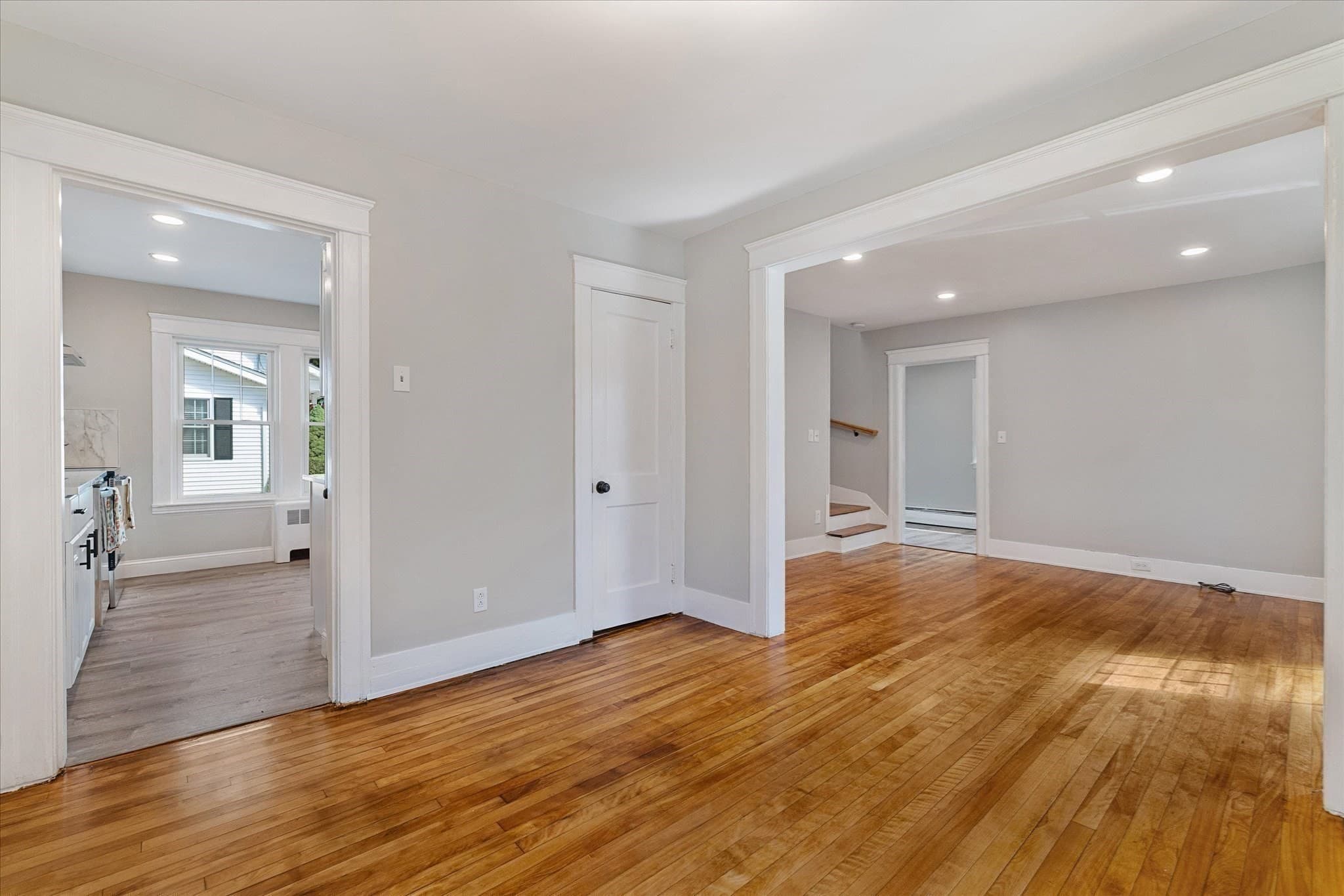 Single Family Residence at 308 Bridle Path, Worcester MA 01604, Worcester, photo 15 of 40