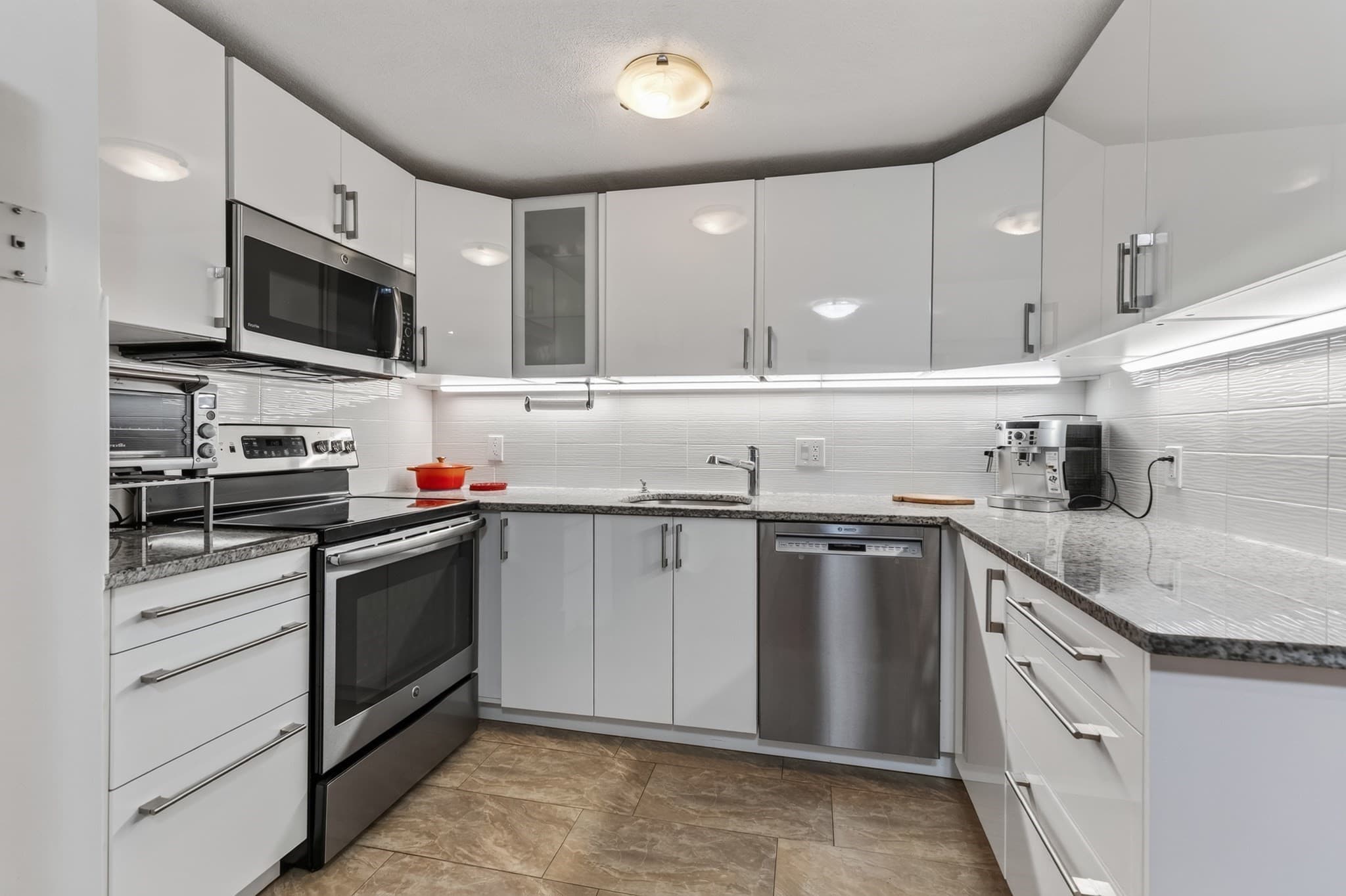 Condominium at 131 Pierce St # 304, Malden MA 02148, Malden, photo 2 of 14