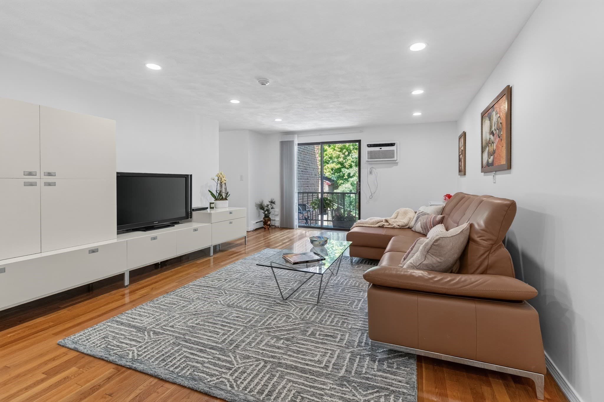 Condominium at 131 Pierce St # 304, Malden MA 02148, Malden, photo 3 of 14