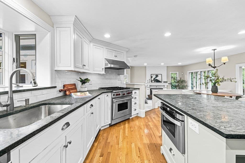 Single Family Residence at 8 Lebaron Way, Mattapoisett MA 02739, Mattapoisett, photo 15 of 39