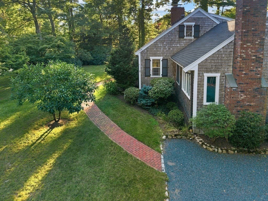 Single Family Residence at 8 Lebaron Way, Mattapoisett MA 02739, Mattapoisett, photo 35 of 39