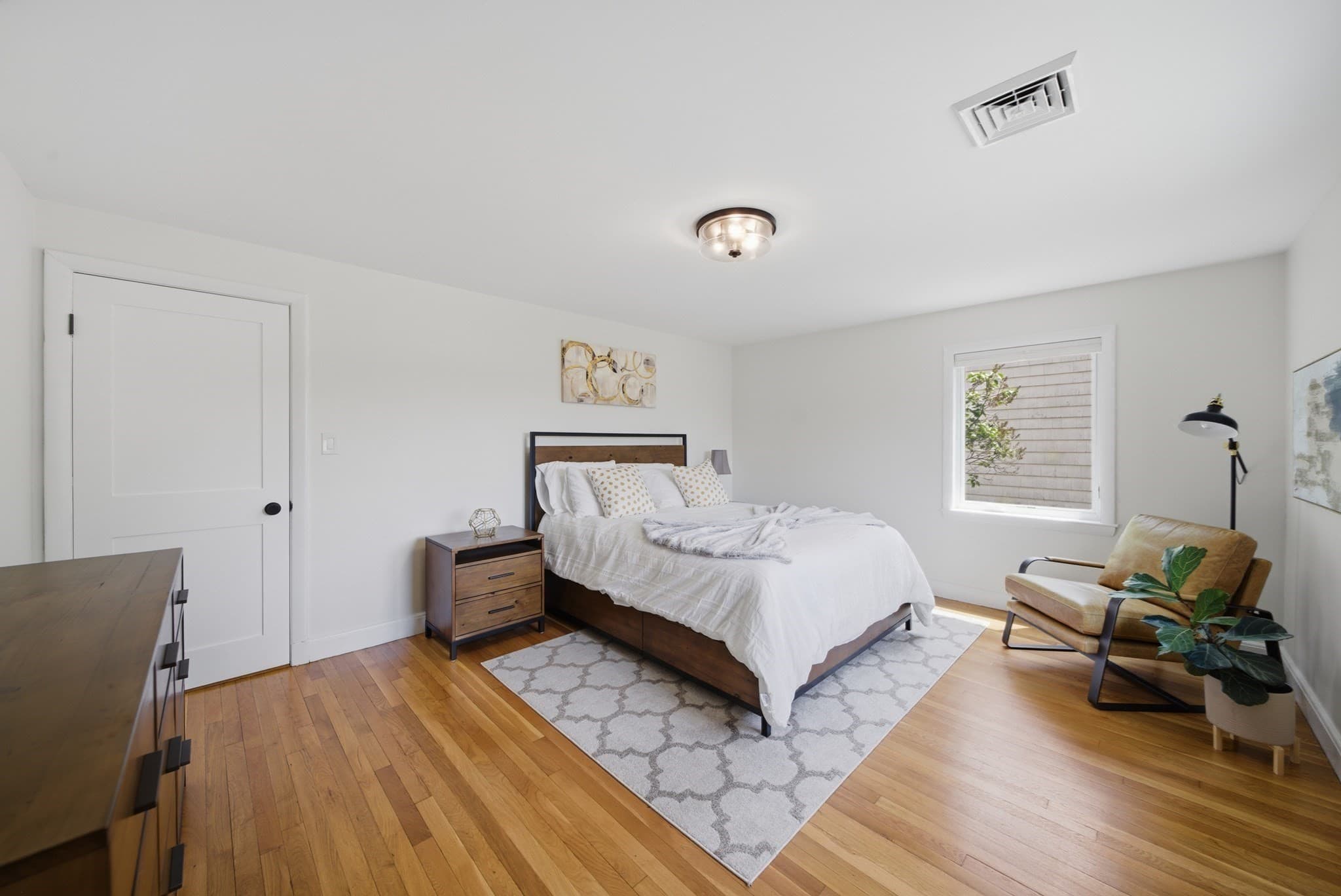 Single Family Residence at 18 Travis Dr, Newton MA 02467, Newton, photo 12 of 25