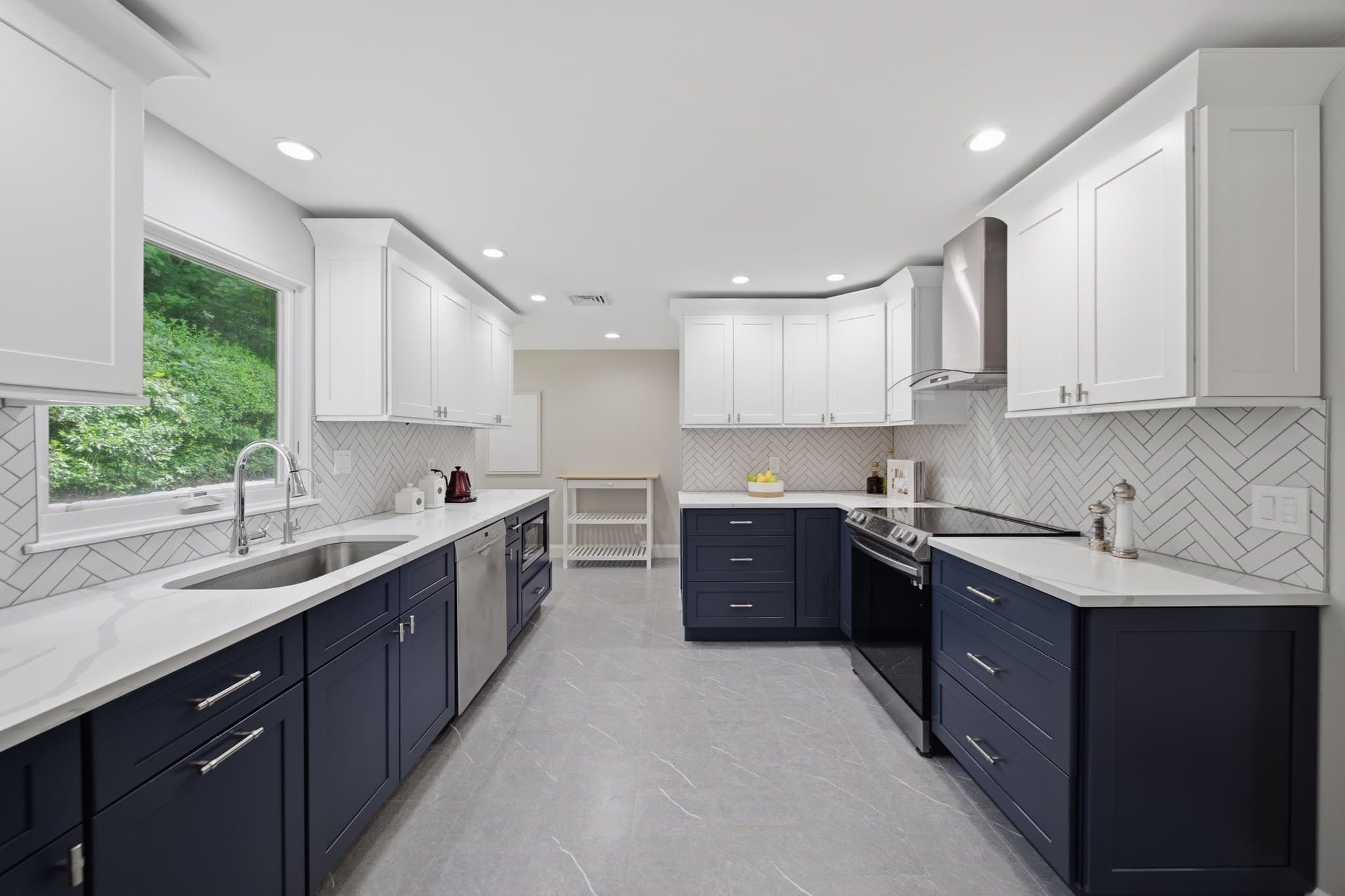 Single Family Residence at 18 Travis Dr, Newton MA 02467, Newton, photo 7 of 25