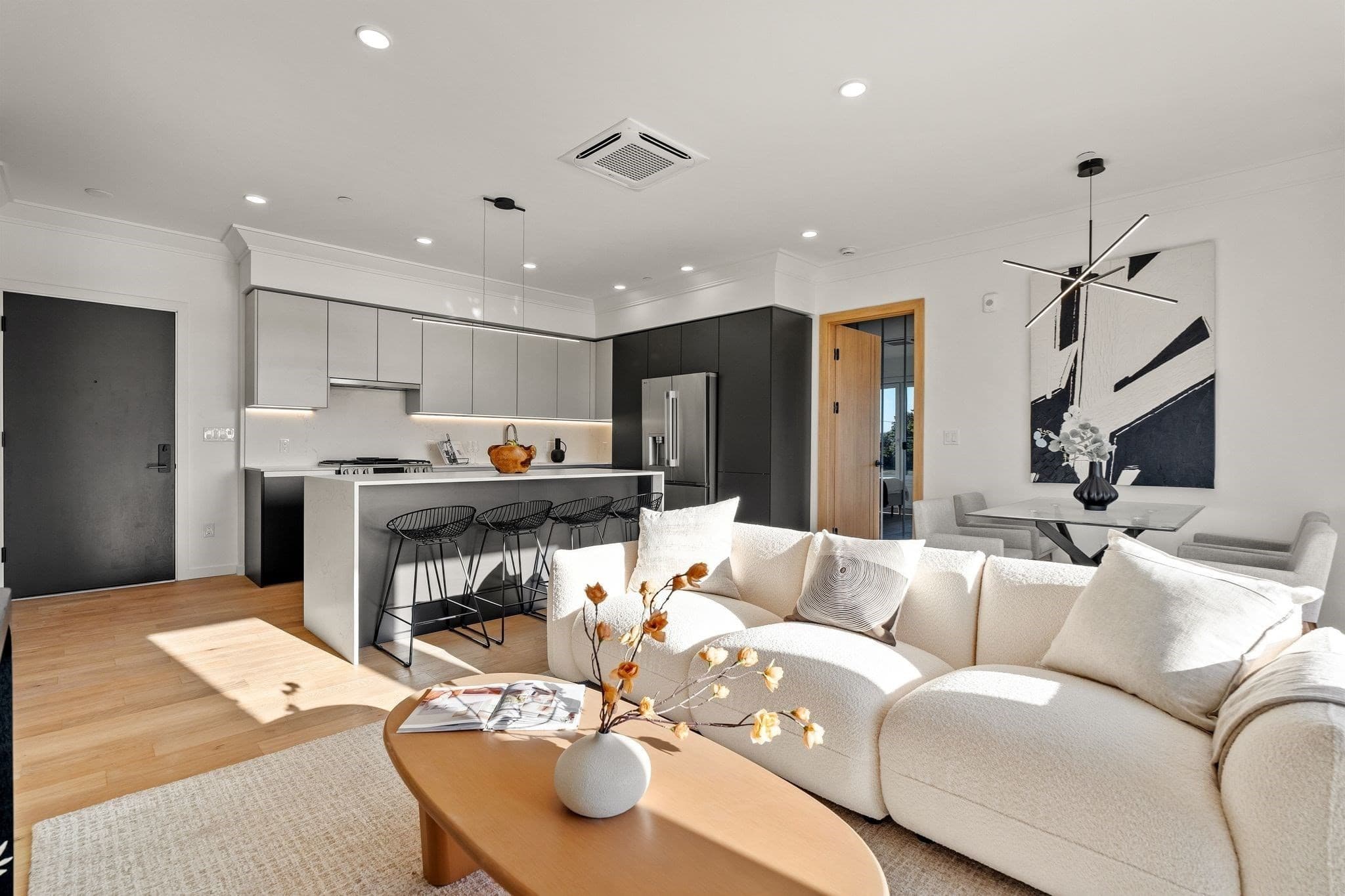 Condominium at 388 Washington Street # 105, Quincy MA 02169, photo 4 of 30