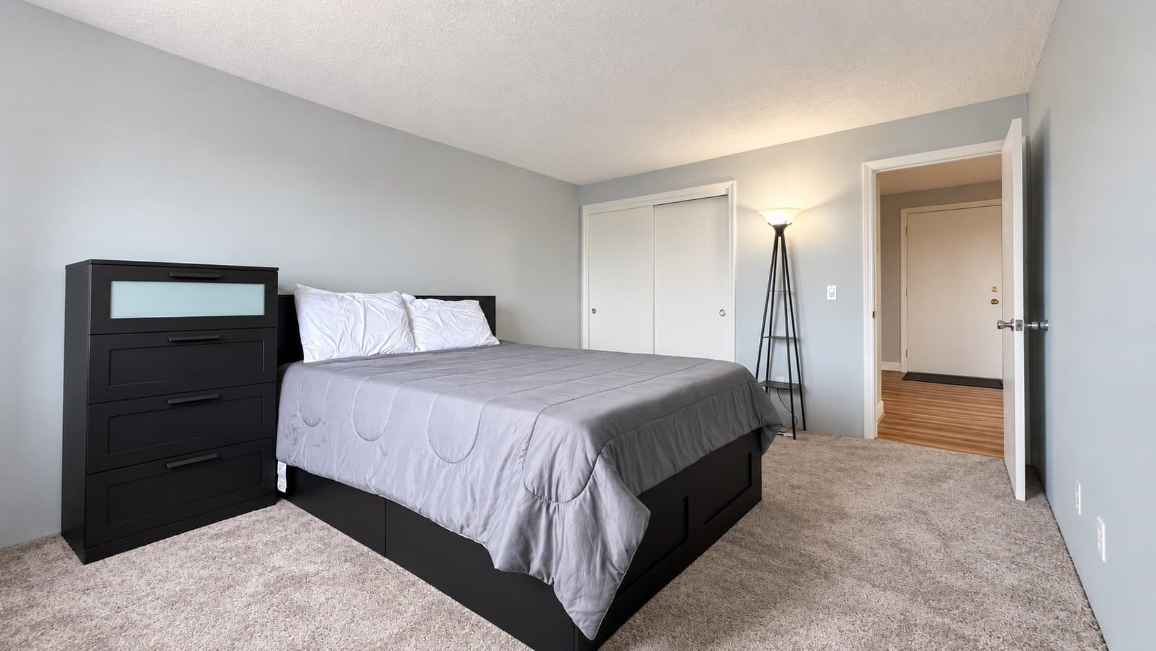 Condominium at 545 Calef Rd # 23, Manchester NH 03103, Manchester, photo 17 of 20