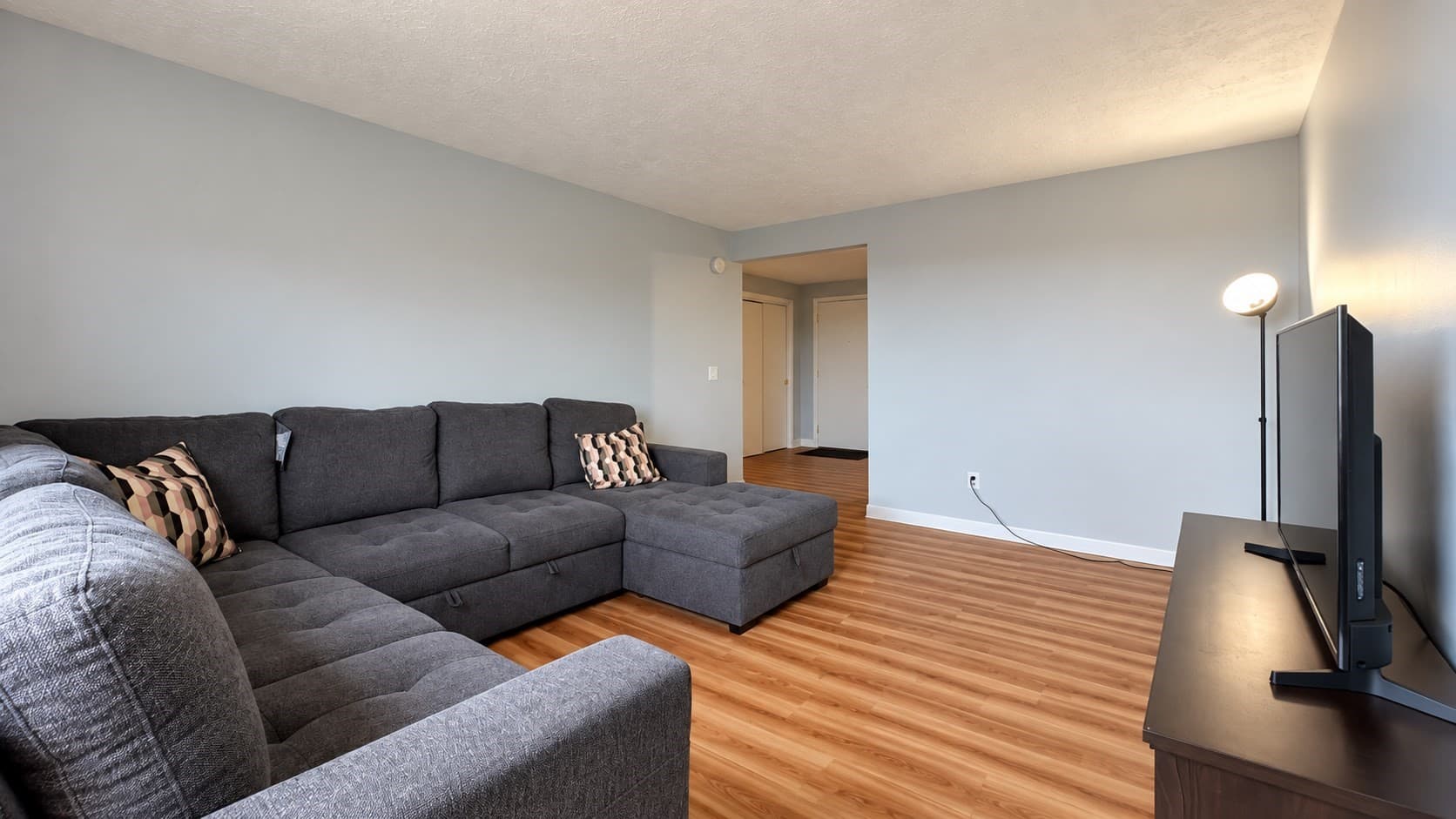 Condominium at 545 Calef Rd # 23, Manchester NH 03103, Manchester, photo 14 of 20