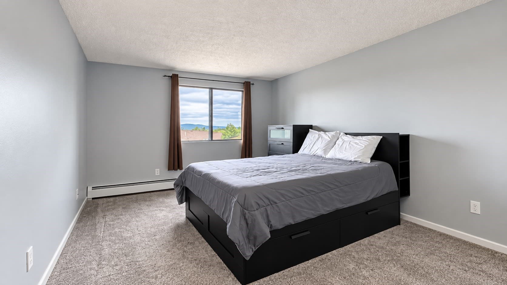 Condominium at 545 Calef Rd # 23, Manchester NH 03103, Manchester, photo 15 of 20