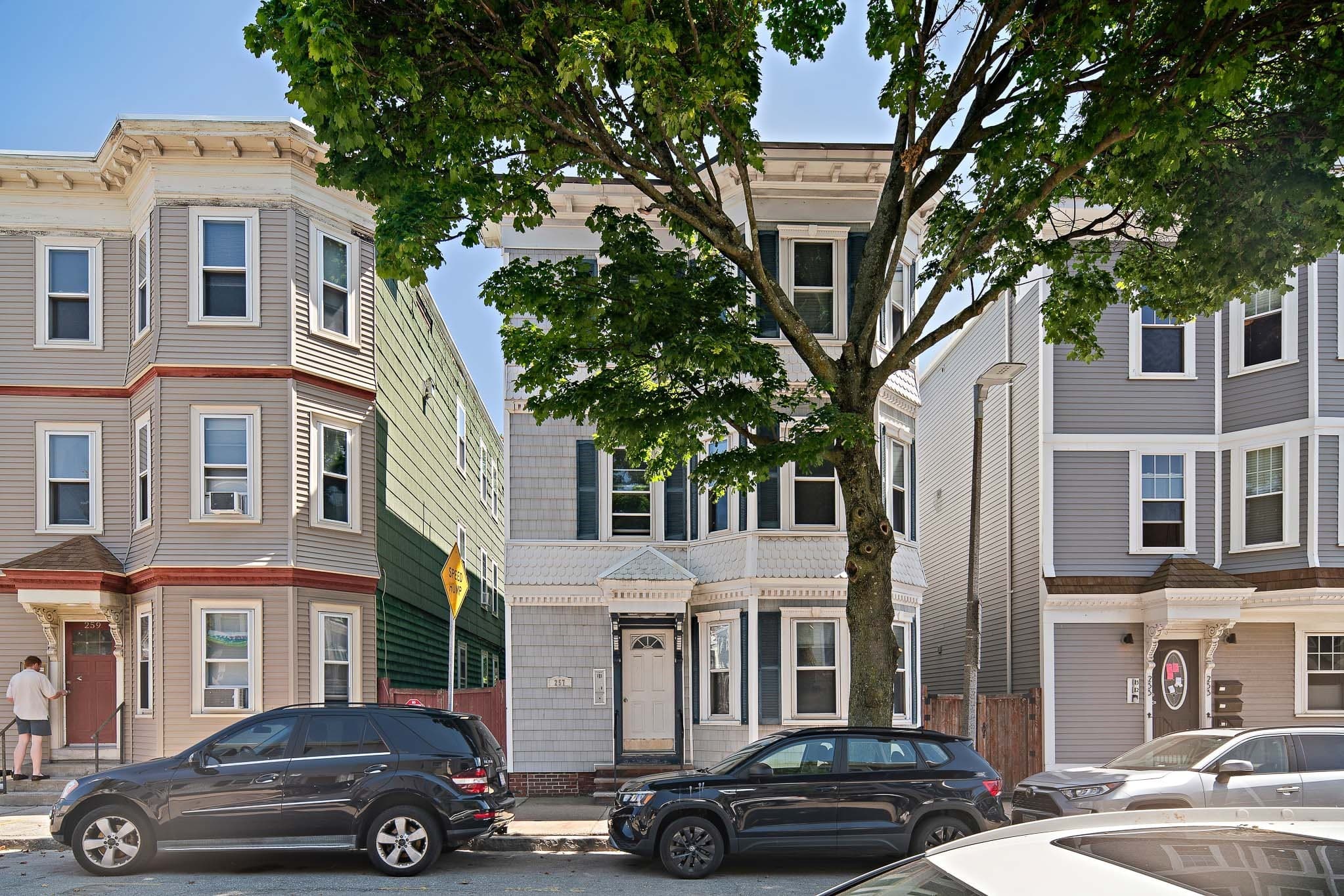 257 E St # 2, Boston MA 02127