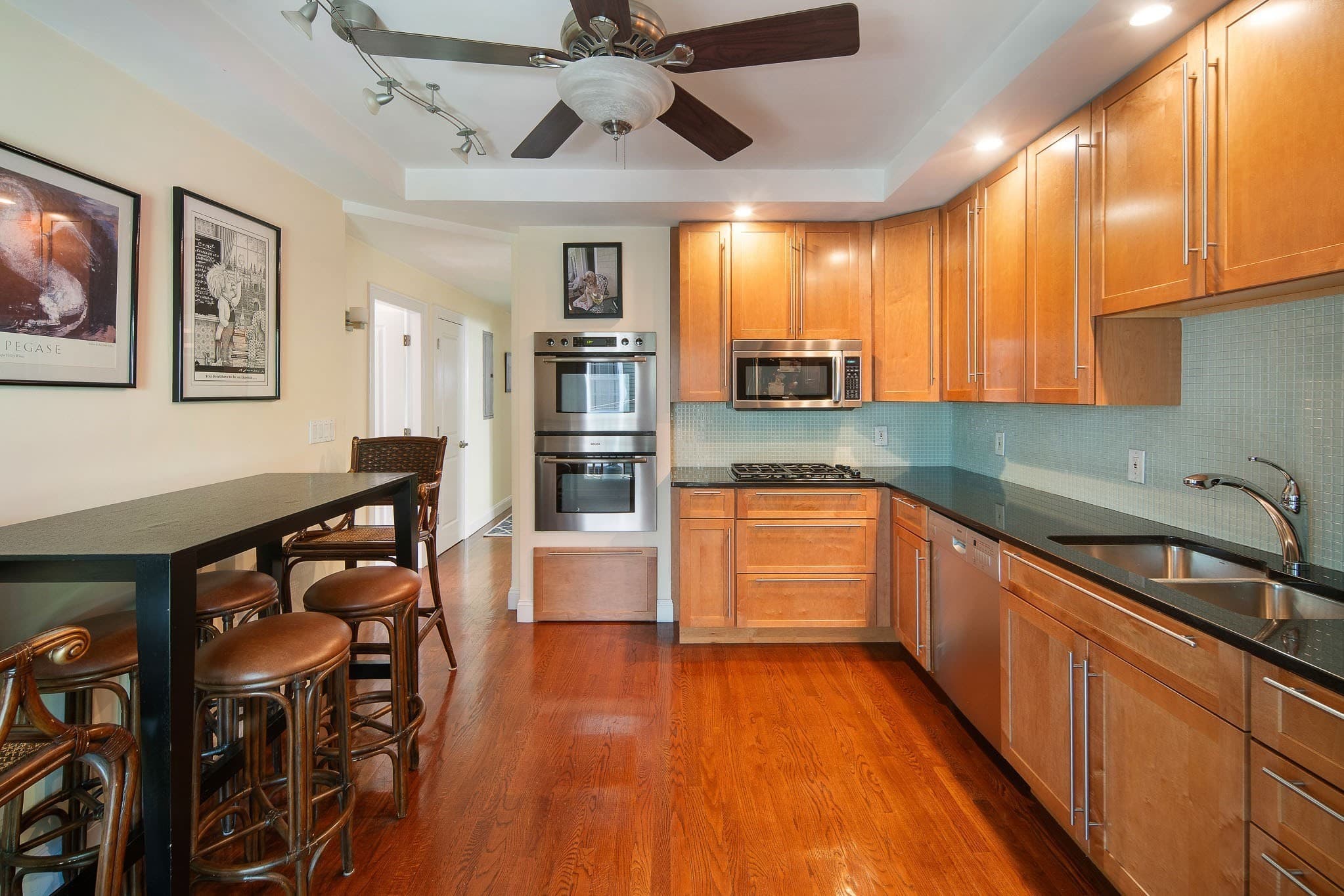 Condominium at 257 E St # 2, Boston MA 02127, Boston, photo 4 of 19