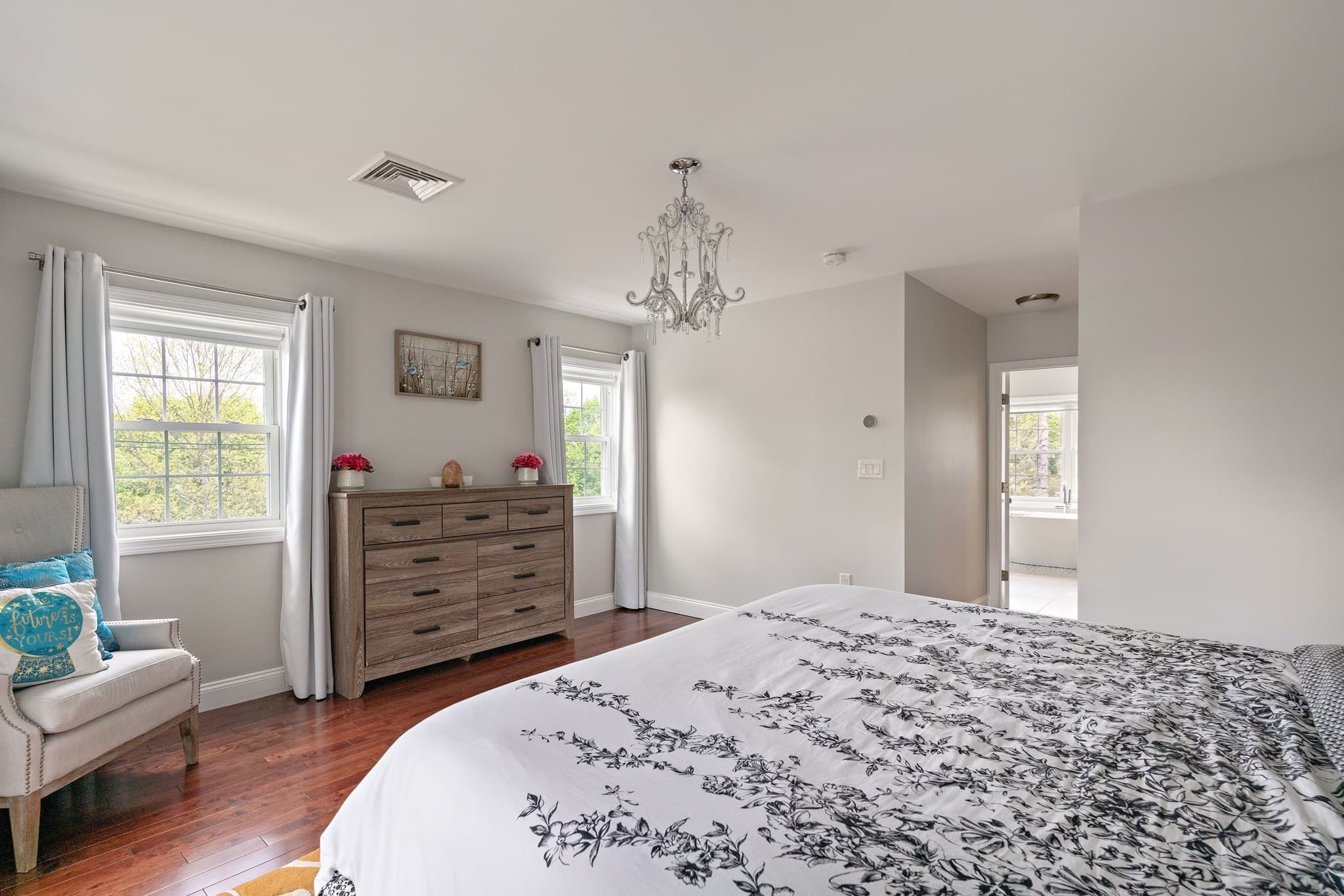 Condominium at 465 Washington Street # 465, Winchester MA 01890, Winchester, photo 12 of 28
