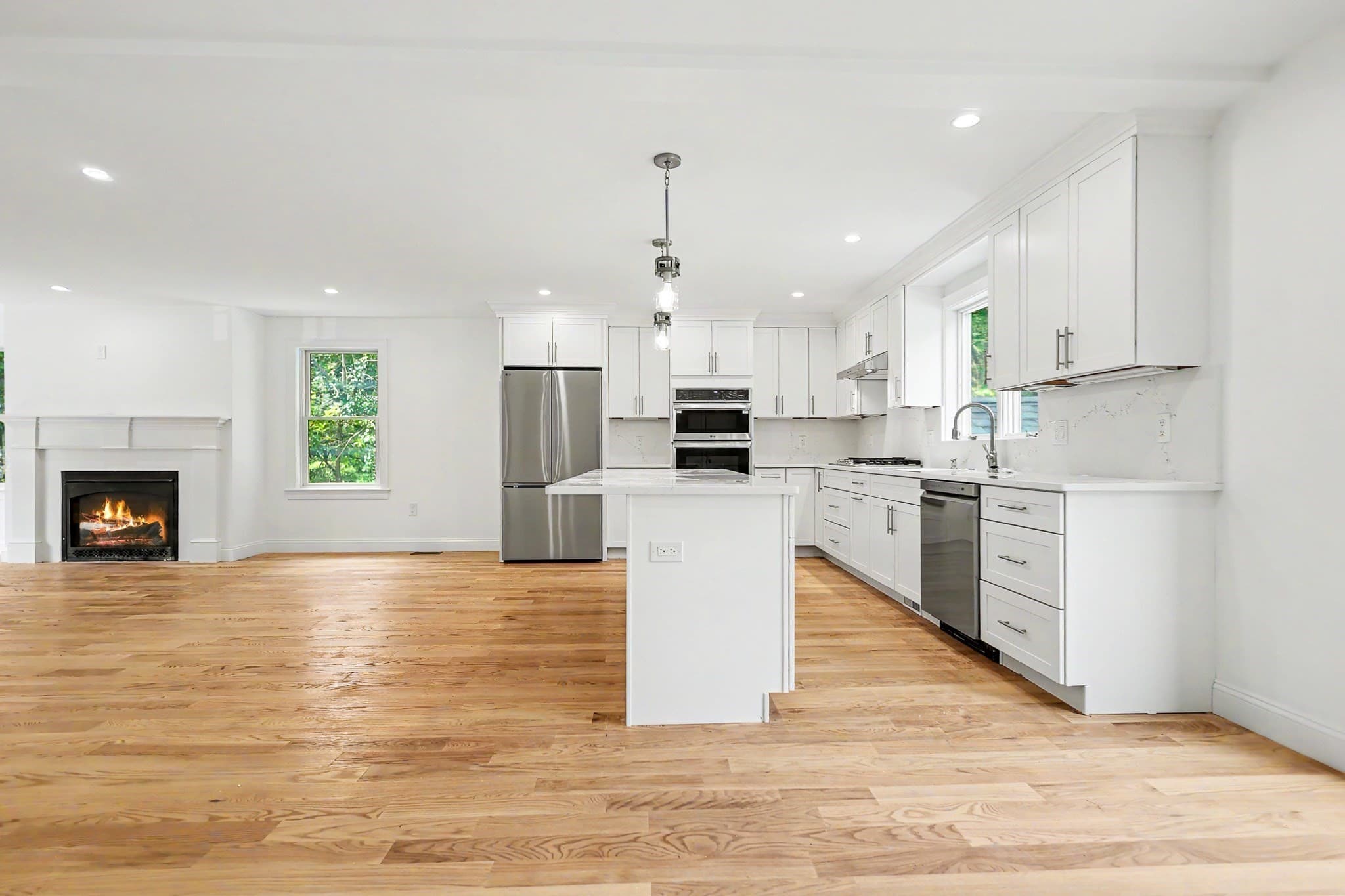 Single Family Residence at 7B Lakeshore Dr, Georgetown MA 01833, Georgetown, photo 6 of 36