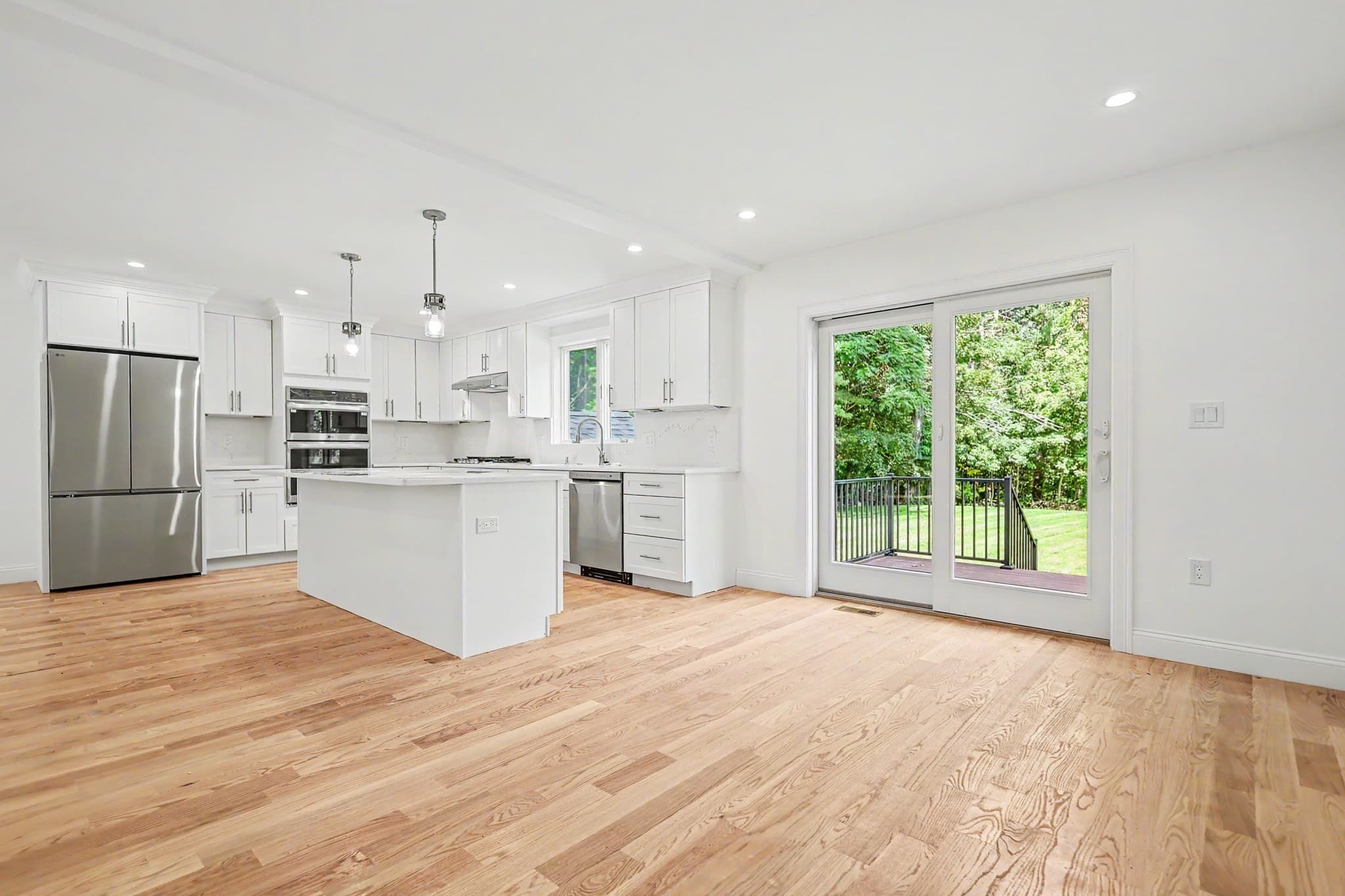 Single Family Residence at 7B Lakeshore Dr, Georgetown MA 01833, Georgetown, photo 5 of 36