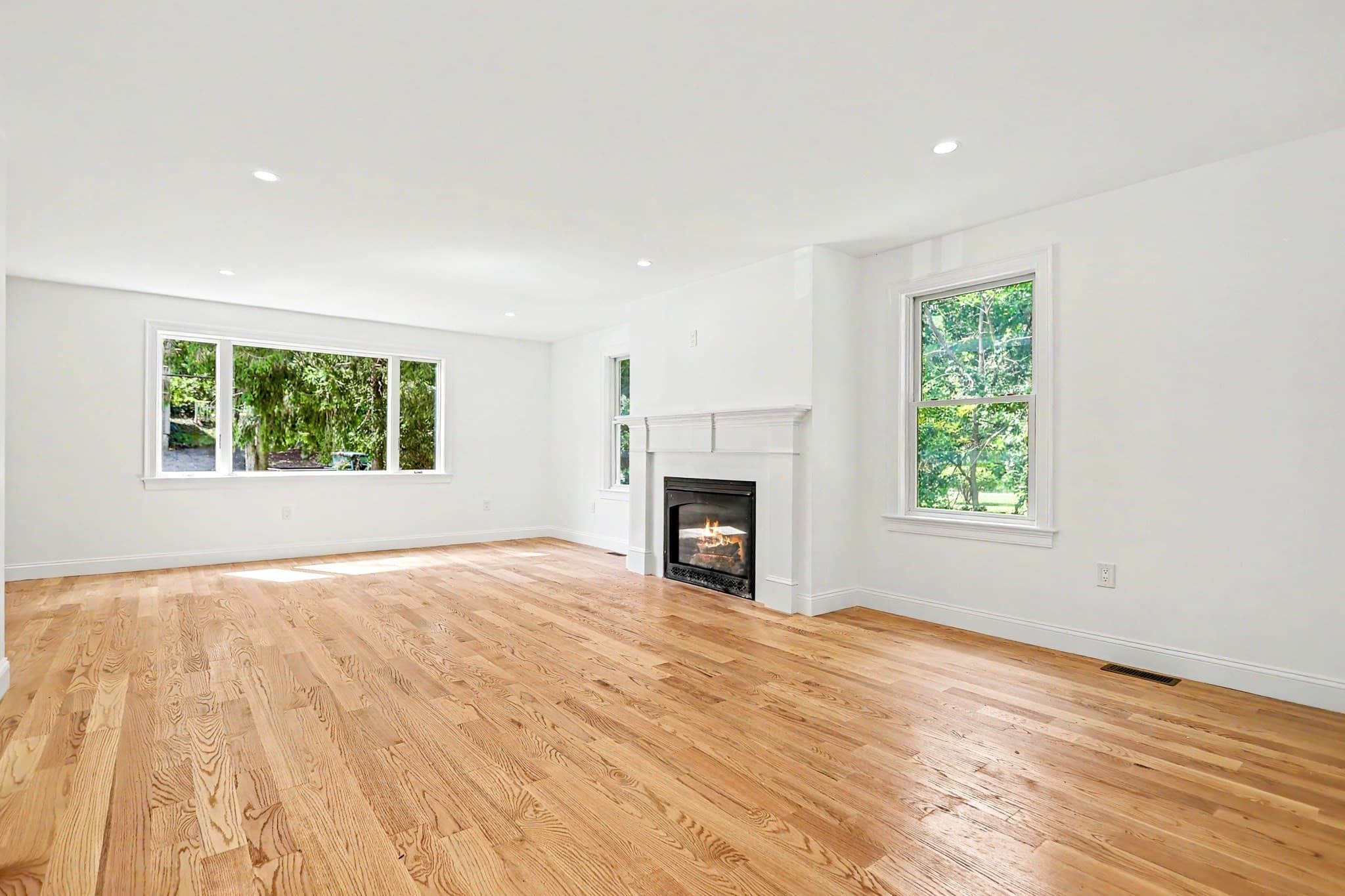 Single Family Residence at 7B Lakeshore Dr, Georgetown MA 01833, Georgetown, photo 14 of 36