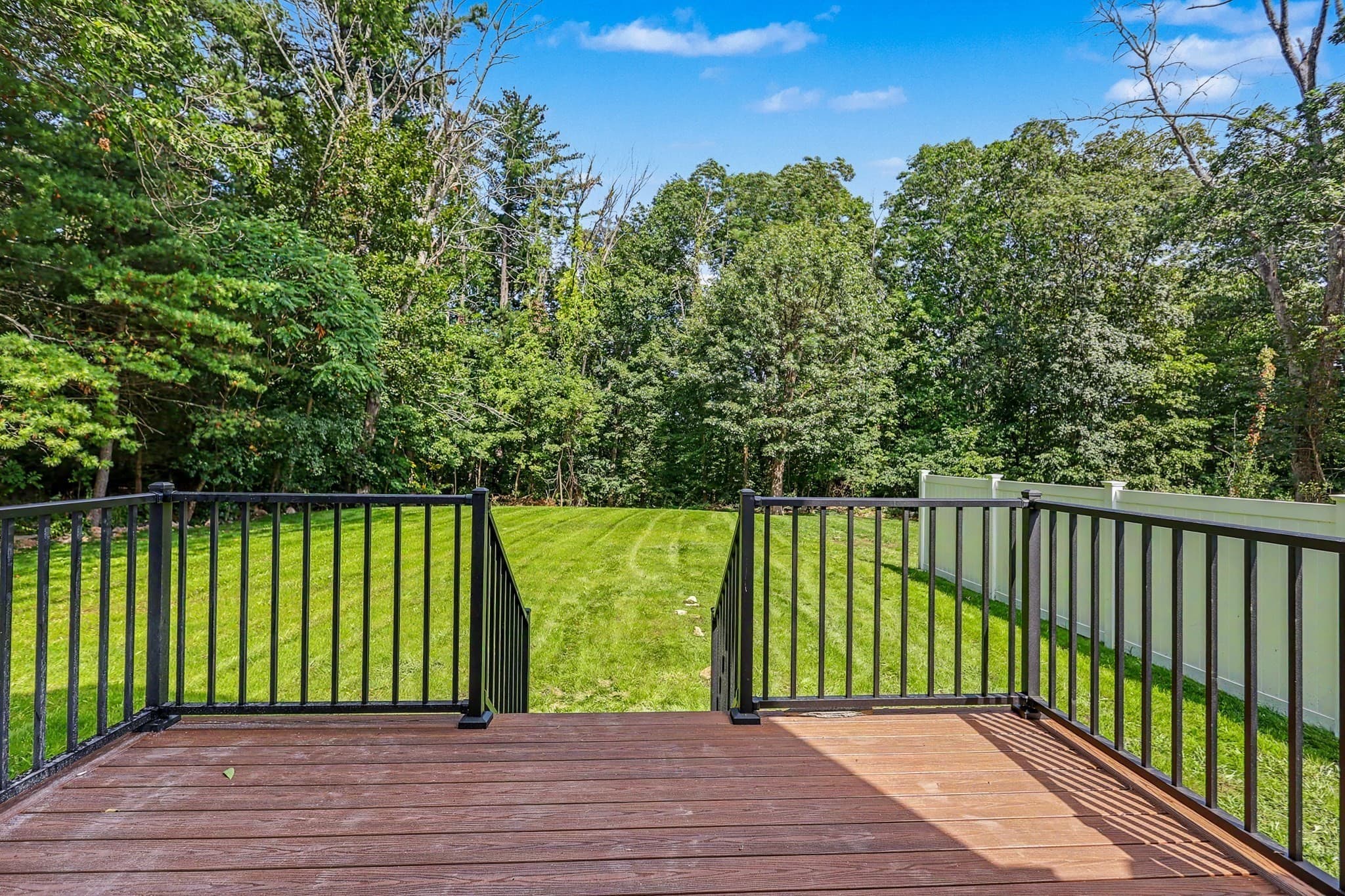 Single Family Residence at 7B Lakeshore Dr, Georgetown MA 01833, Georgetown, photo 29 of 36