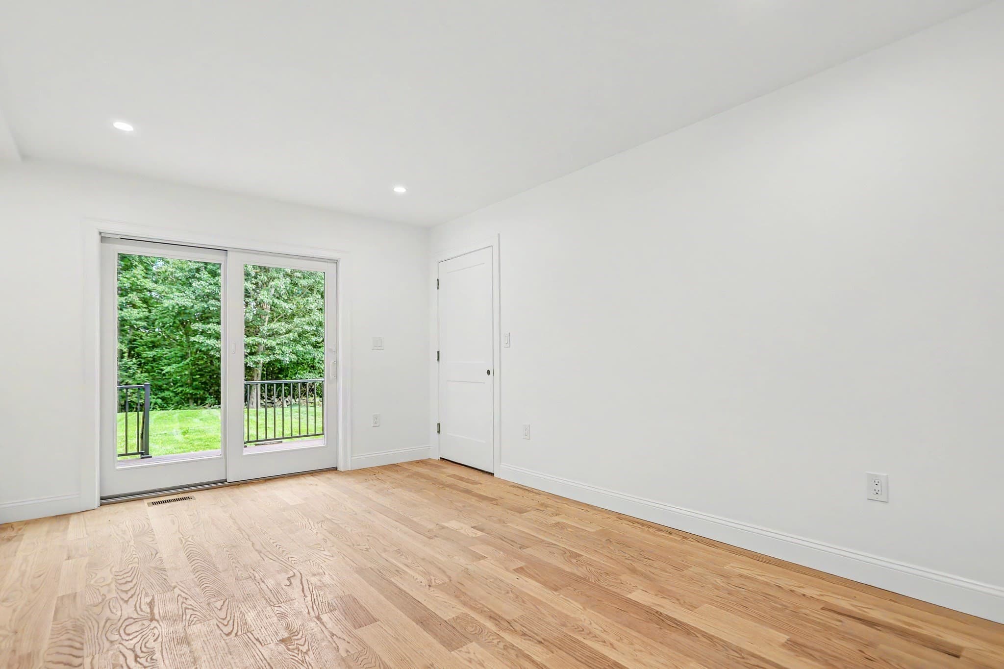Single Family Residence at 7B Lakeshore Dr, Georgetown MA 01833, Georgetown, photo 8 of 36
