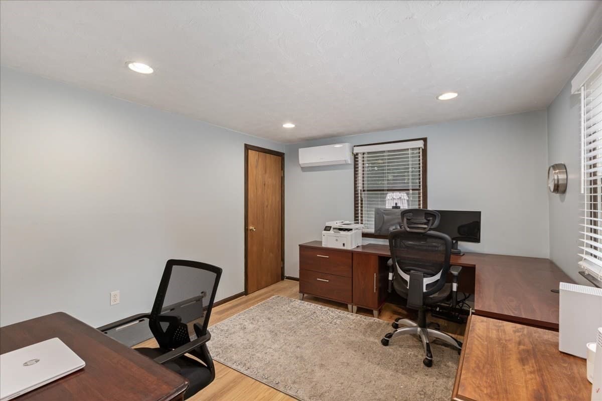 Single Family Residence at 66 Edgemere Rd, Lynn MA 01904, Lynn, photo 13 of 42