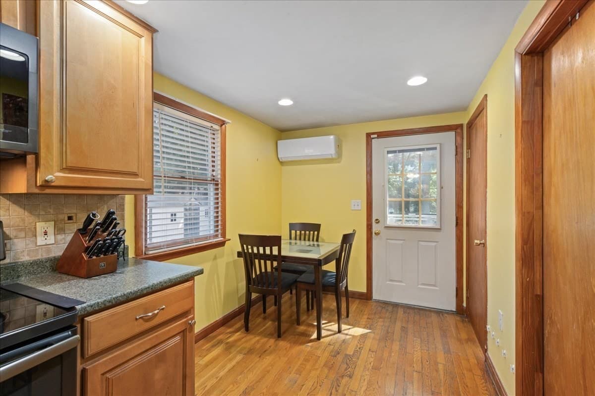 Single Family Residence at 66 Edgemere Rd, Lynn MA 01904, Lynn, photo 17 of 42