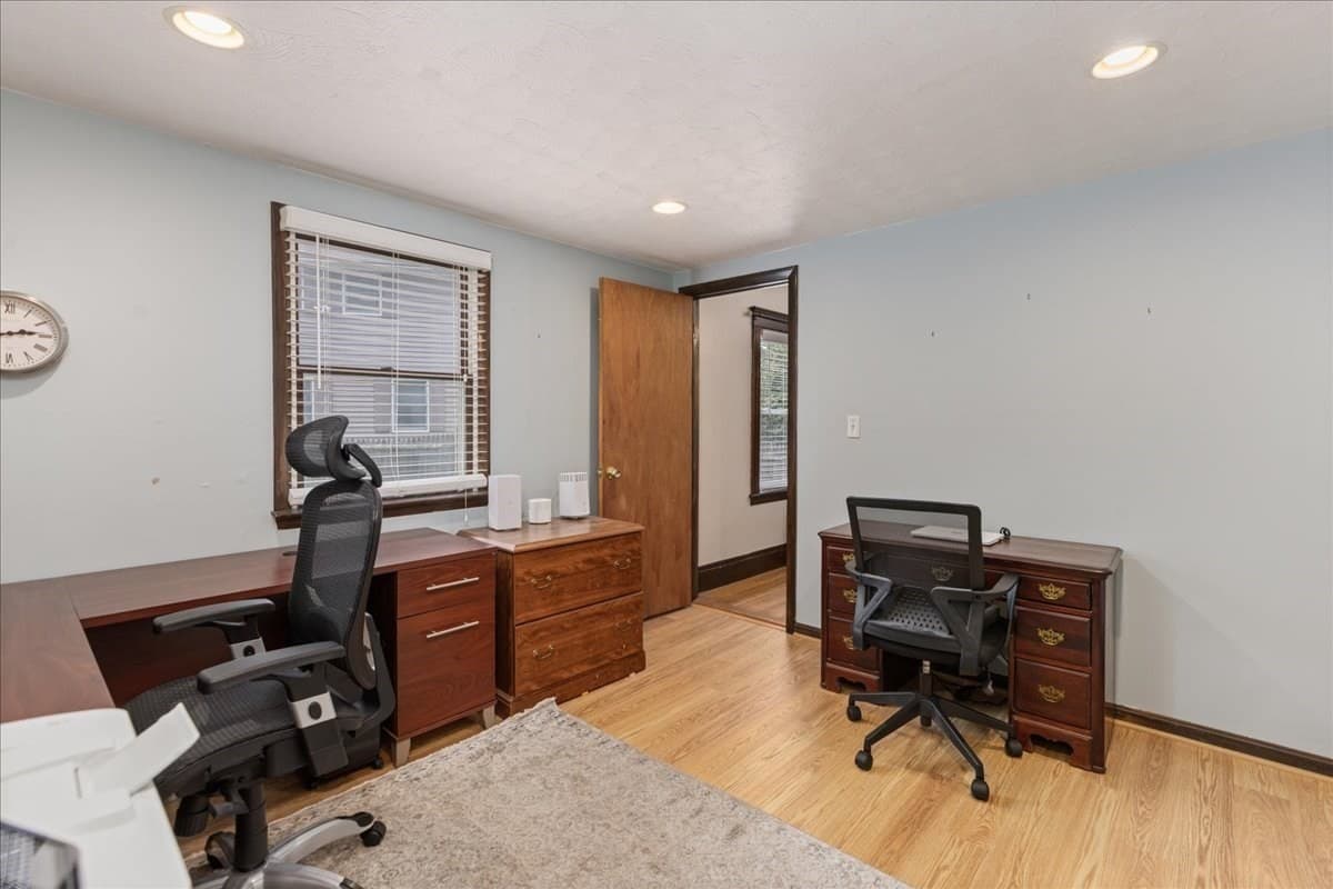 Single Family Residence at 66 Edgemere Rd, Lynn MA 01904, Lynn, photo 12 of 42