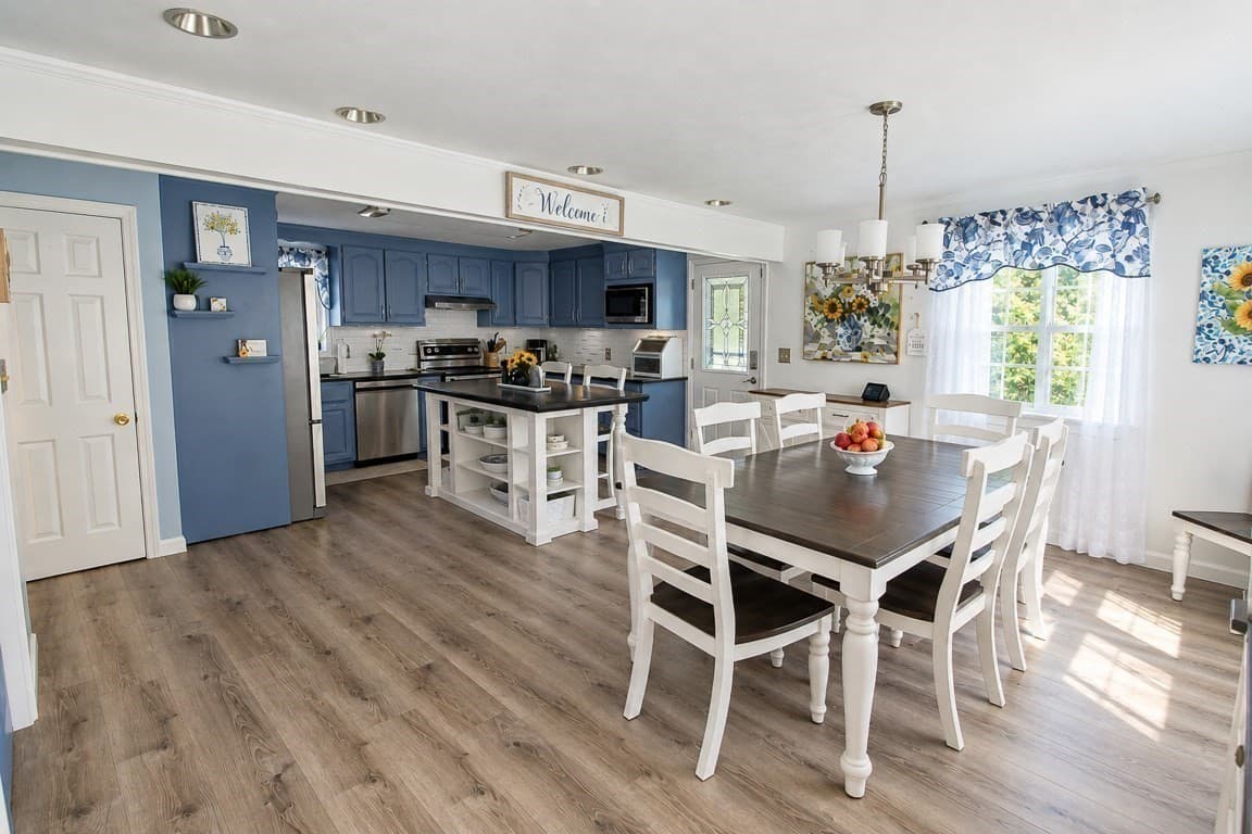 Single Family Residence at 46 Sherwood Drive, Haverhill MA 01835, Haverhill, photo 3 of 42