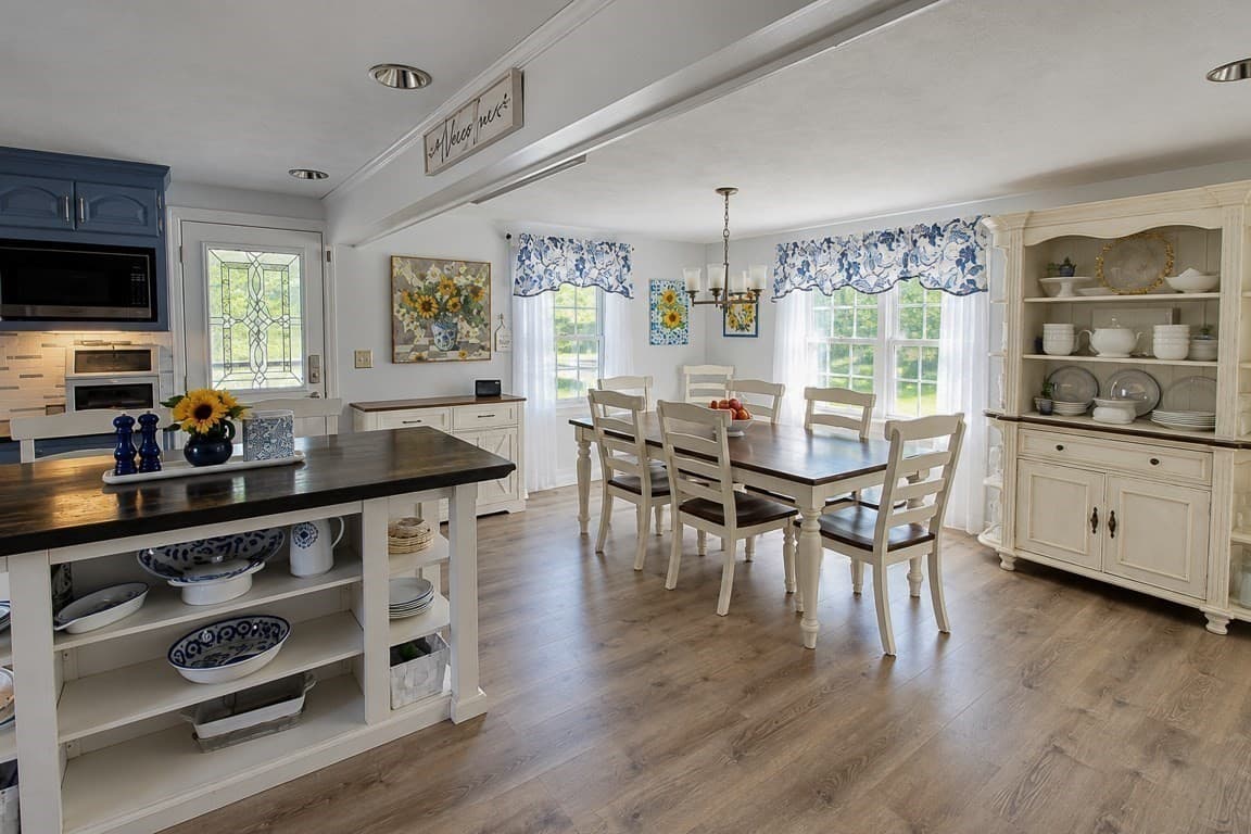 Single Family Residence at 46 Sherwood Drive, Haverhill MA 01835, Haverhill, photo 5 of 42