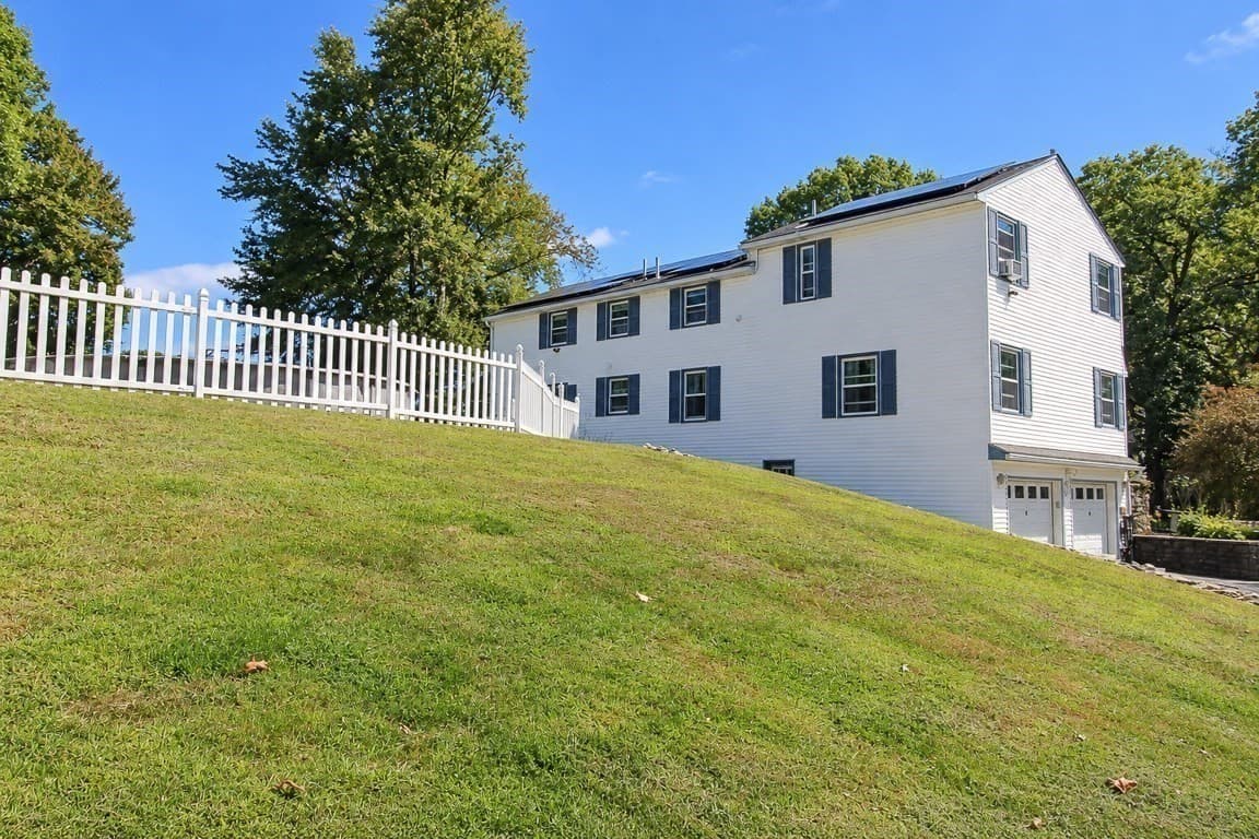 Single Family Residence at 46 Sherwood Drive, Haverhill MA 01835, Haverhill, photo 41 of 42