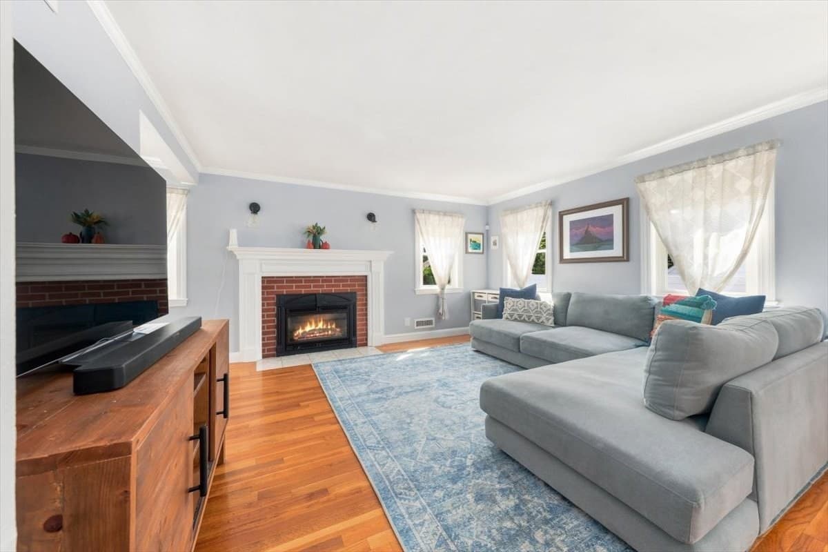 Single Family Residence at 200 Roosevelt Road, Weymouth MA 02188, Weymouth, photo 4 of 29