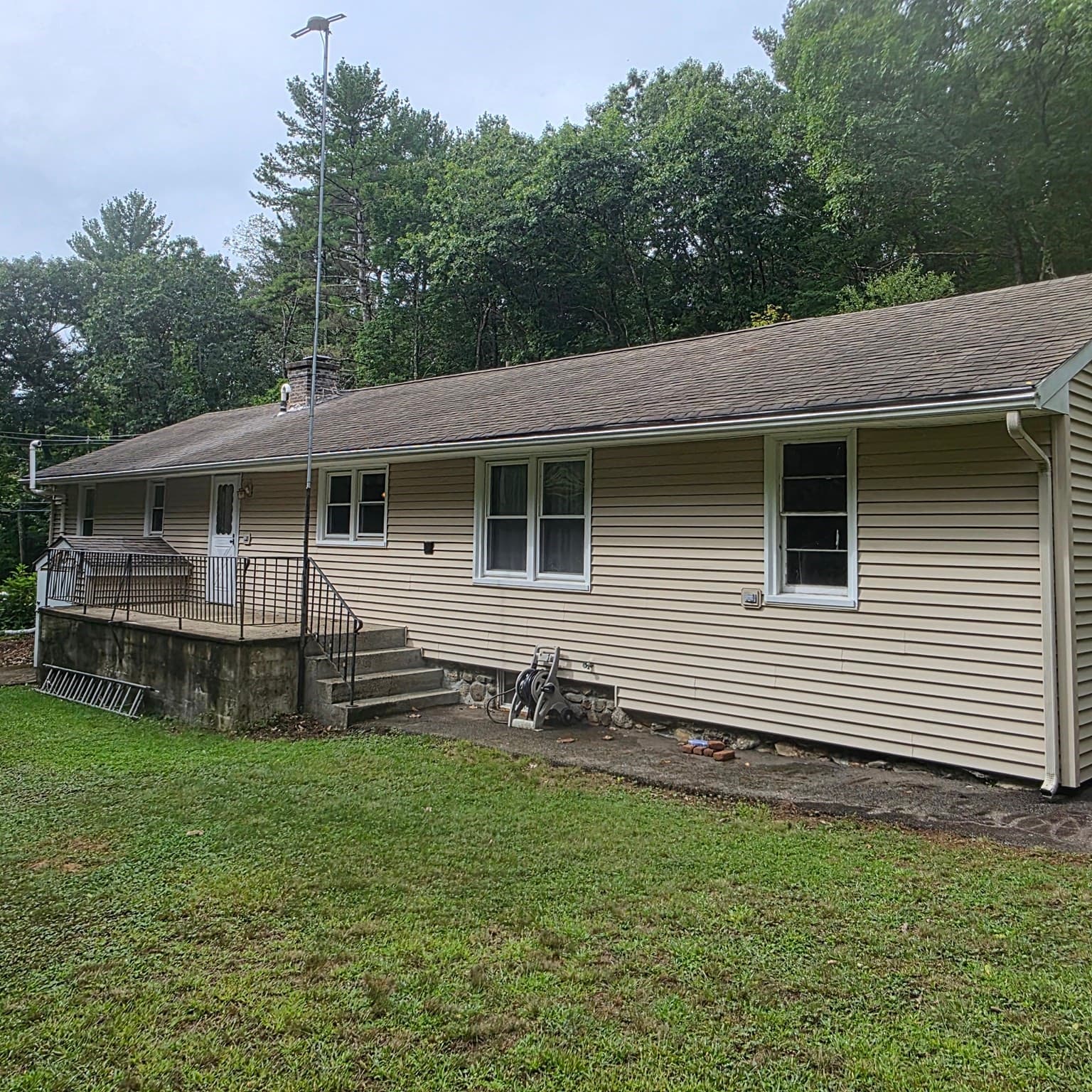 Single Family Residence at 9 Richardson Corner Road, Charlton MA 01507, Charlton, photo 5 of 17