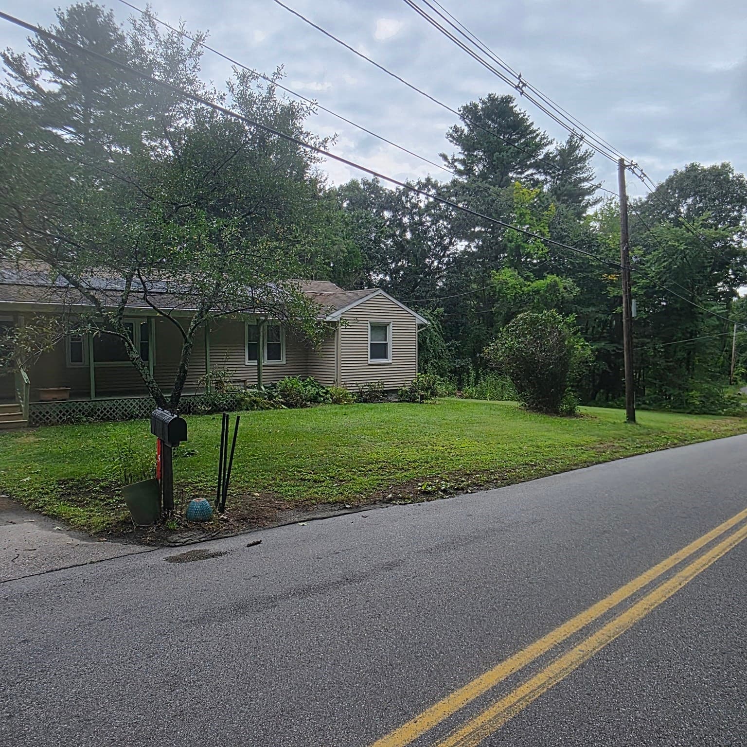 Single Family Residence at 9 Richardson Corner Road, Charlton MA 01507, Charlton, photo 4 of 17