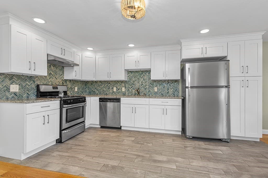 Condominium at 31 Acorn Dr # 31, Randolph MA 02368, Randolph, photo 8 of 33