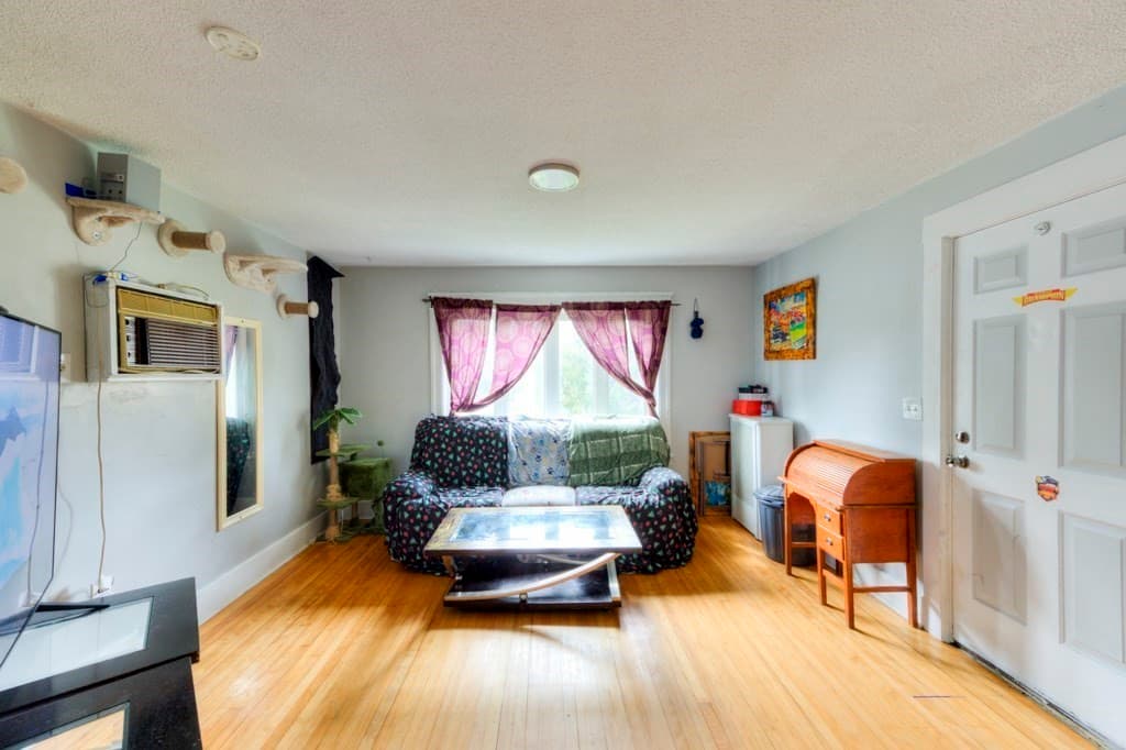 Multi Family at 279 Hamilton St, Worcester MA 01604, Worcester, photo 11 of 38