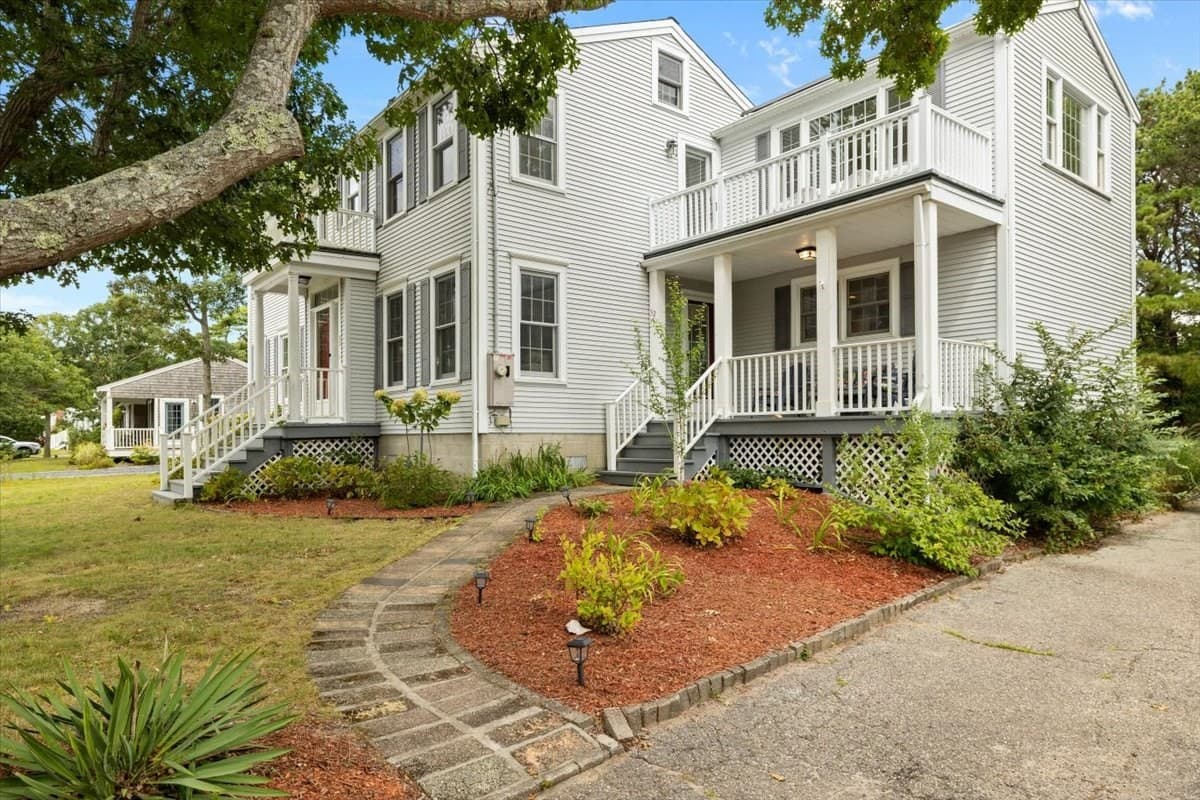 32 Niagara Lane, Yarmouth MA 02673