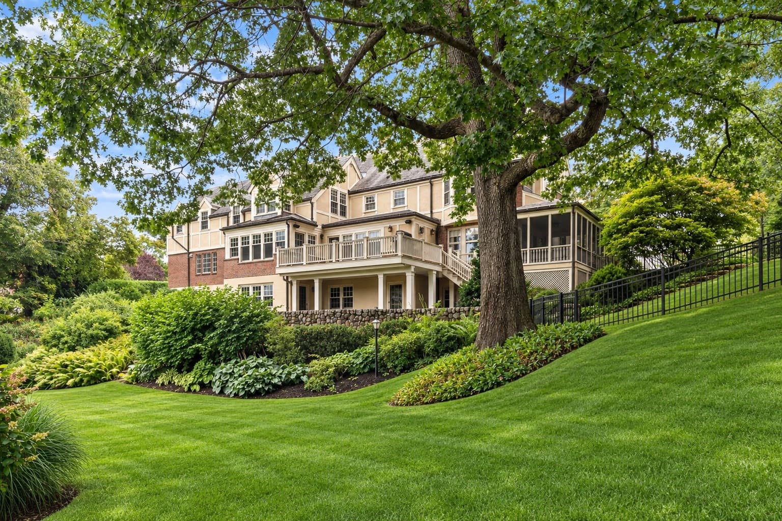 4 Dartmouth, Winchester MA 01890