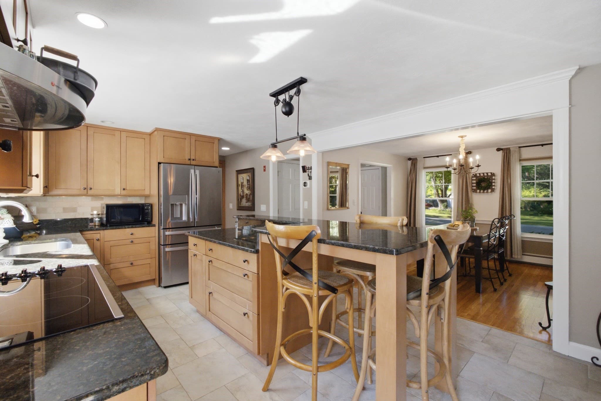 Single Family Residence at 4 Portmore Ln, Framingham MA 01702, Framingham, photo 15 of 42