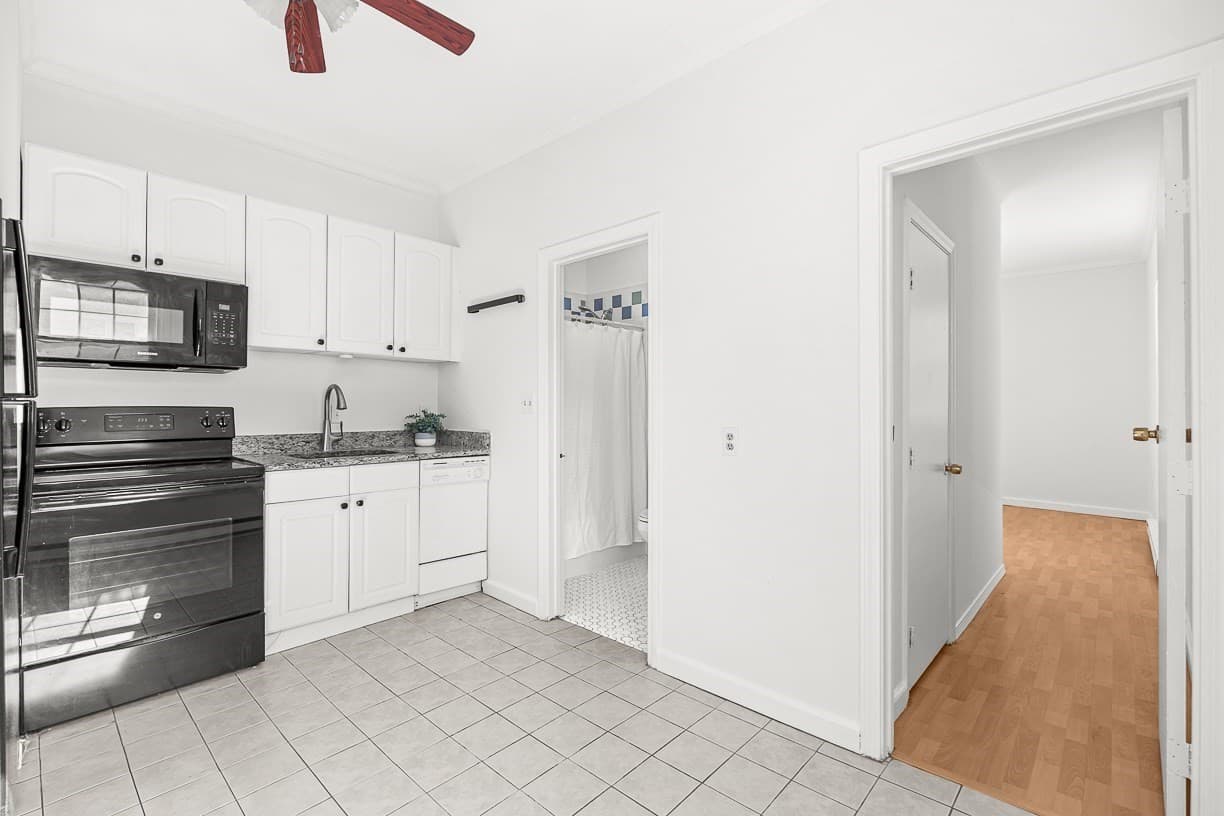 Condominium at 14 W Water St # 1, Wakefield MA 01880, Wakefield, photo 10 of 39