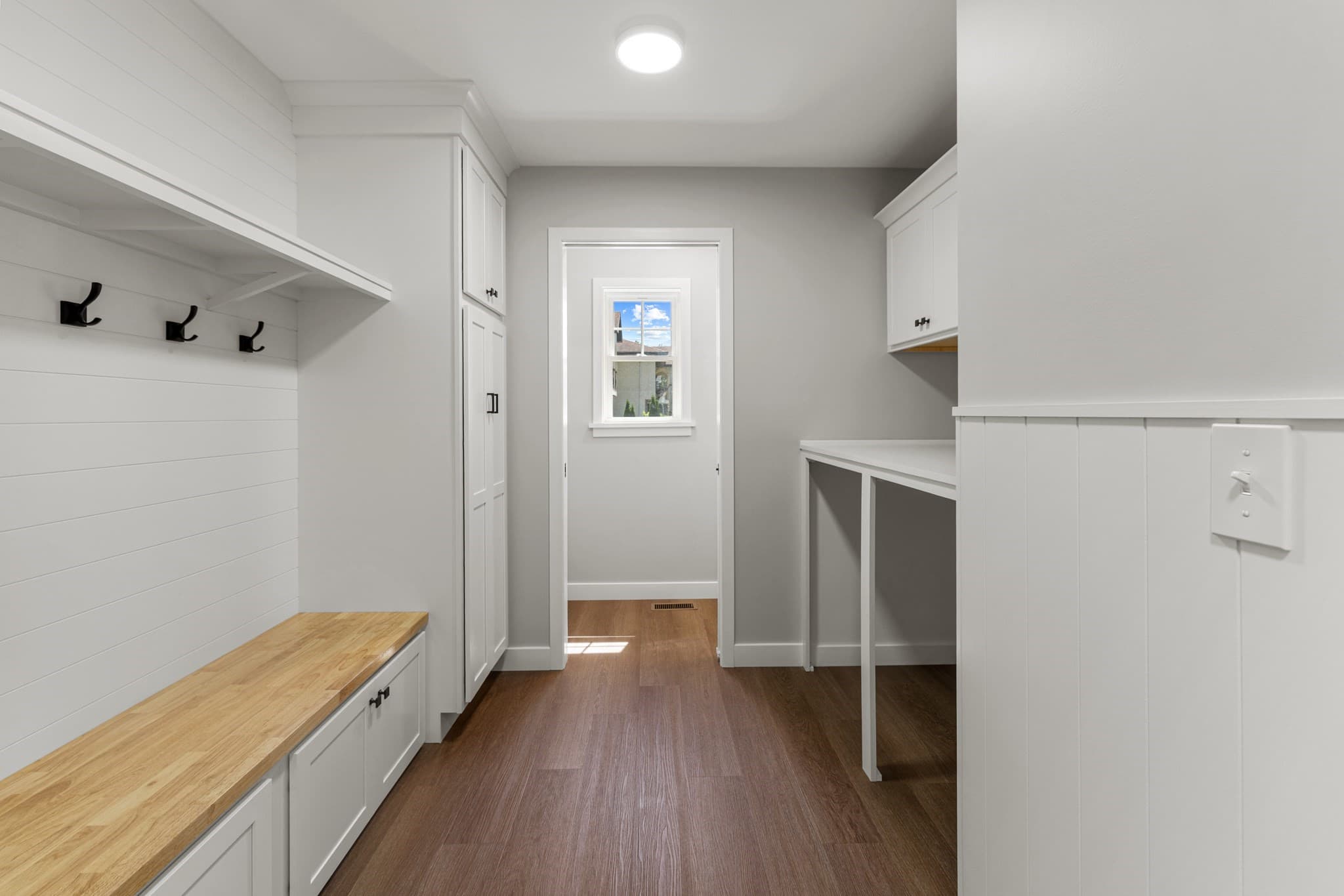 Single Family Residence at 961 Wood St, Fall River MA 02721, Fall River, photo 7 of 30