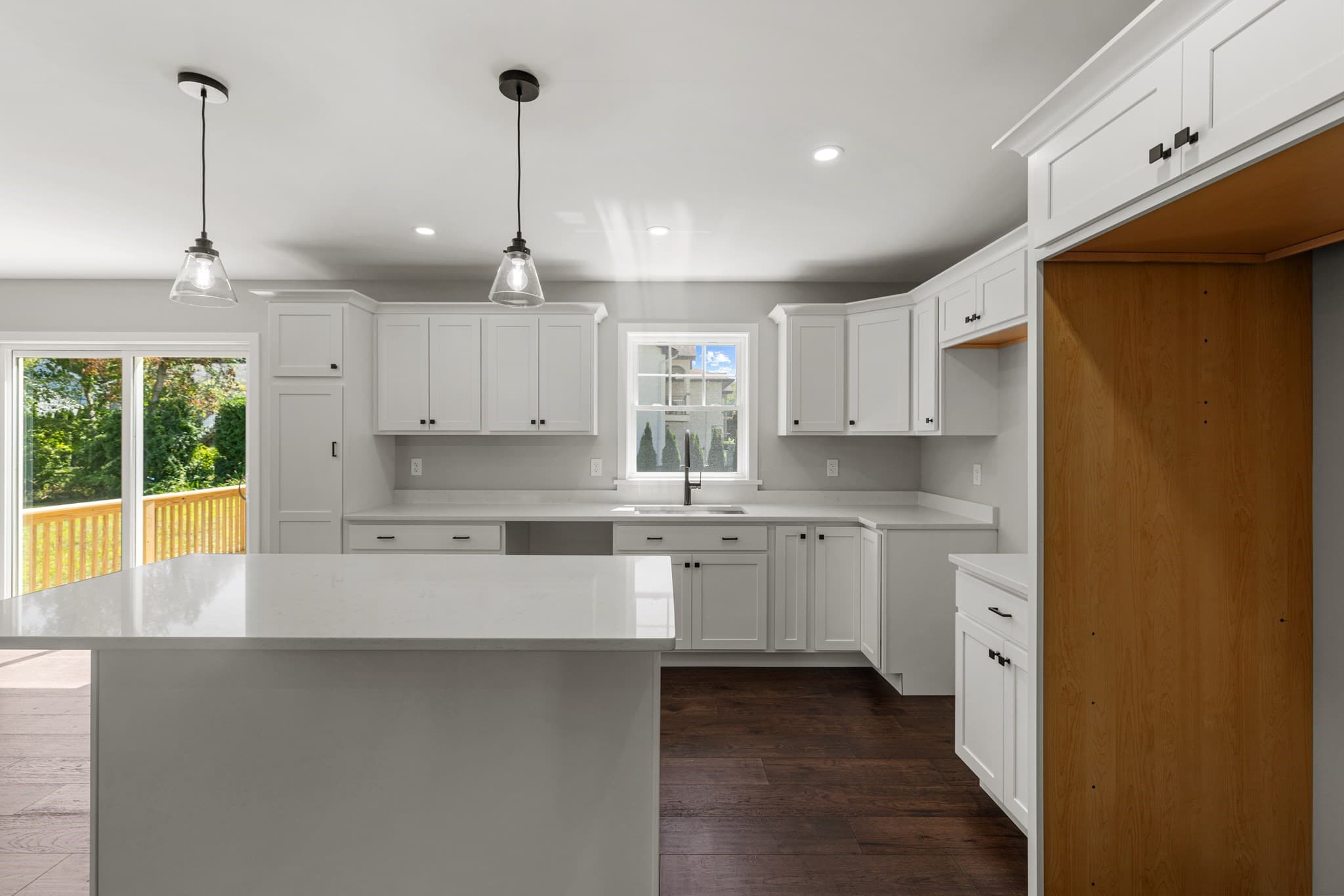 Single Family Residence at 961 Wood St, Fall River MA 02721, Fall River, photo 4 of 30