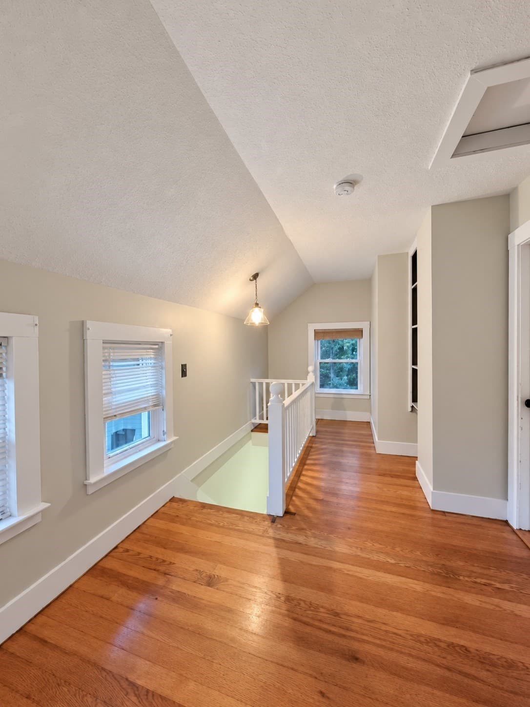 Single Family Residence at 68 Eton Ave, Warwick RI 02889, Warwick, photo 6 of 9