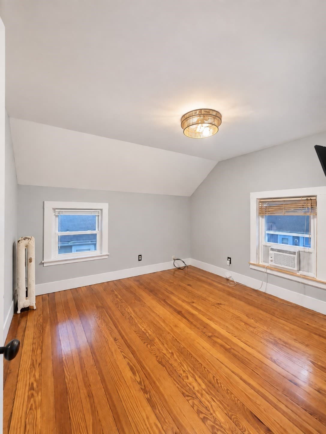 Single Family Residence at 68 Eton Ave, Warwick RI 02889, Warwick, photo 5 of 9