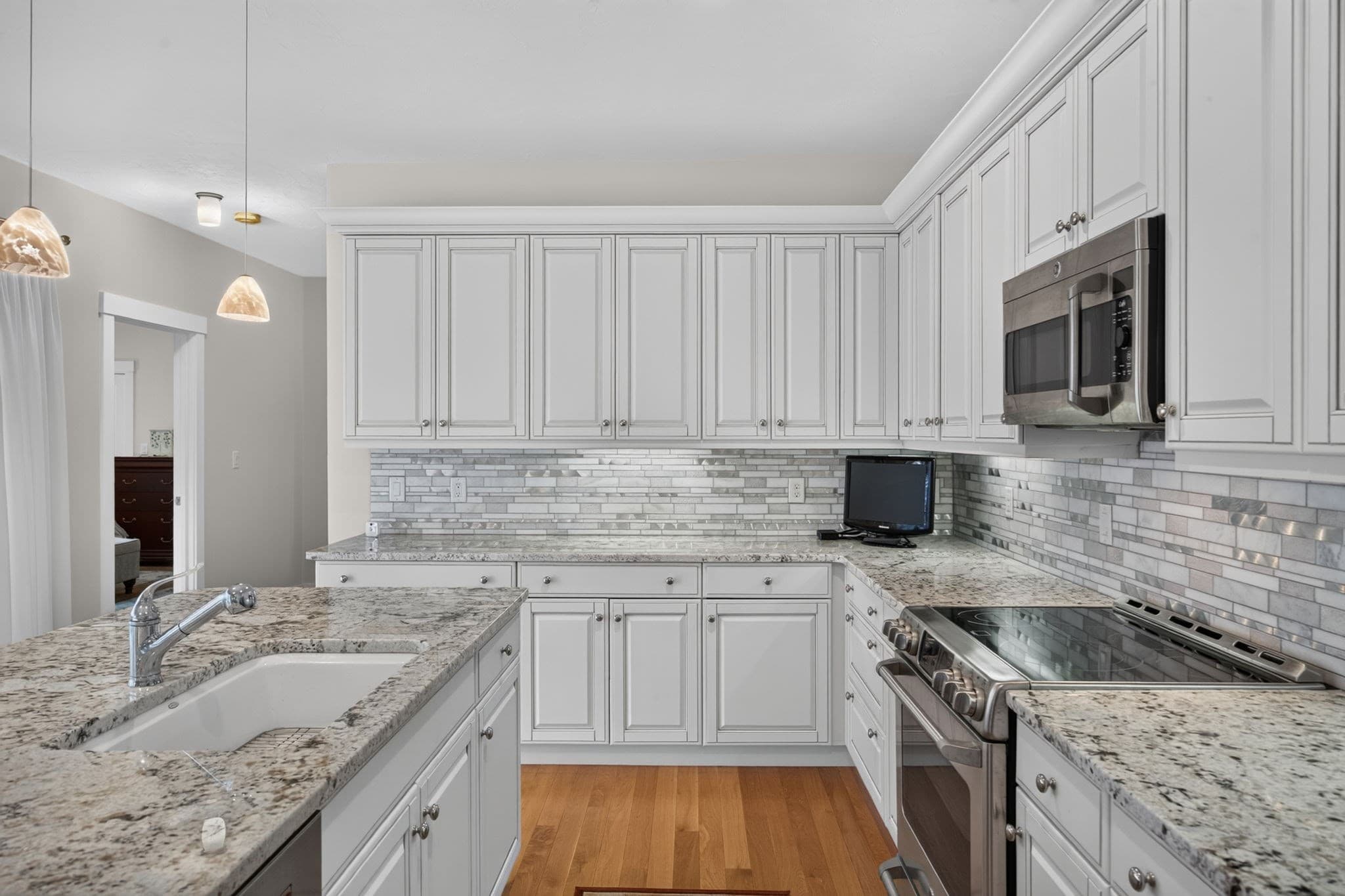 Condominium at 4 Dorset Ln # 4, Plymouth MA 02360, photo 17 of 36