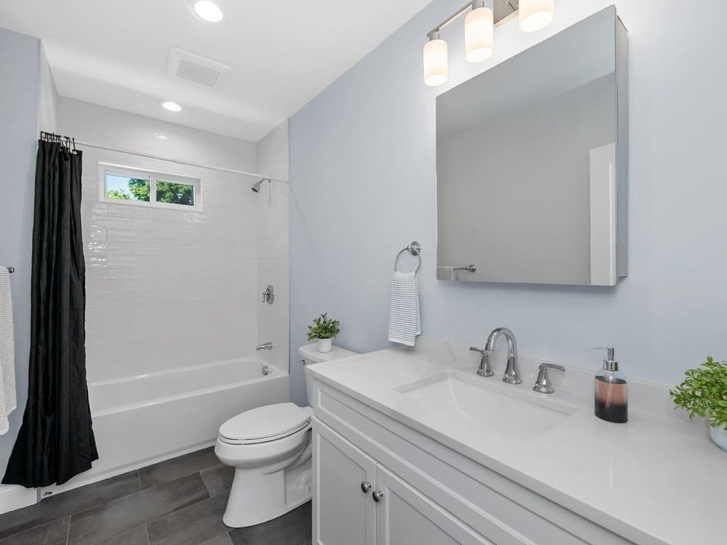 Condominium at 28 Ash Street # 2, Waltham MA 02453, Waltham, photo 26 of 42