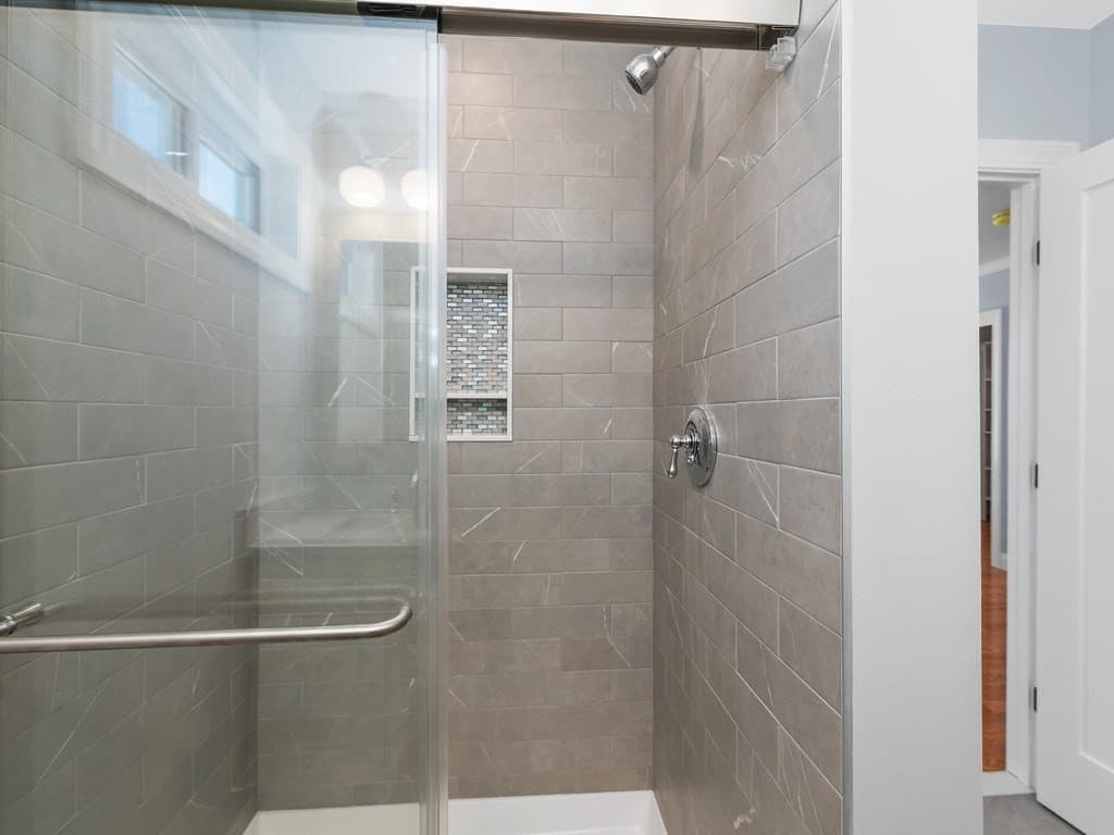 Condominium at 28 Ash Street # 2, Waltham MA 02453, Waltham, photo 29 of 42
