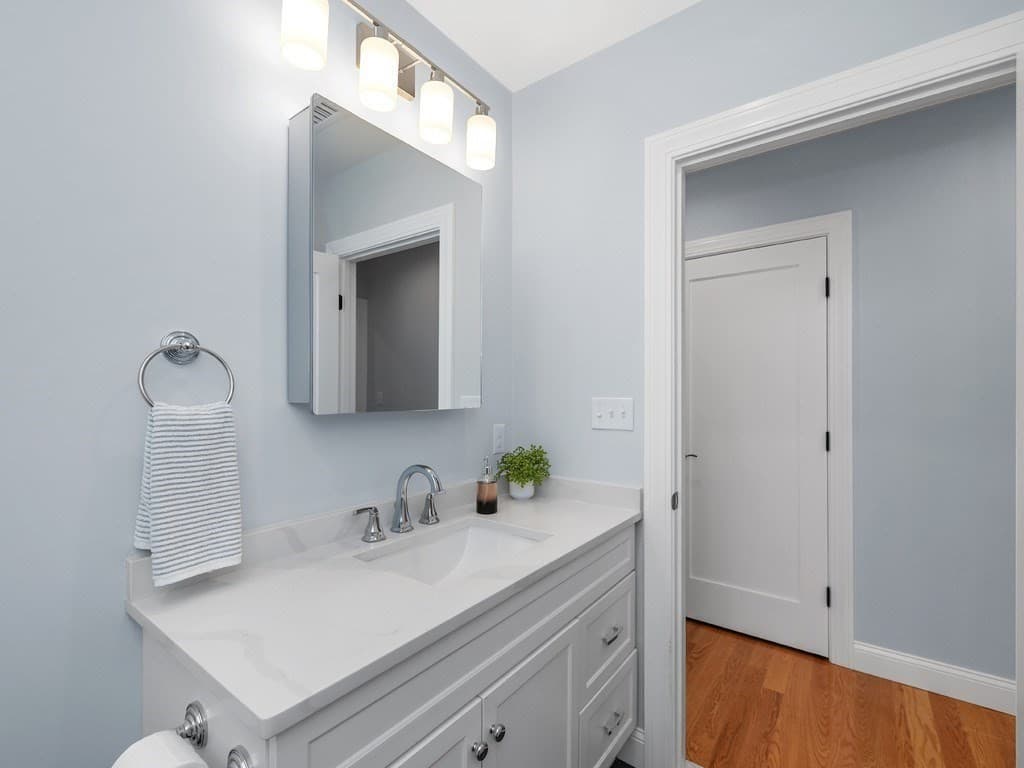 Condominium at 28 Ash Street # 2, Waltham MA 02453, Waltham, photo 25 of 42