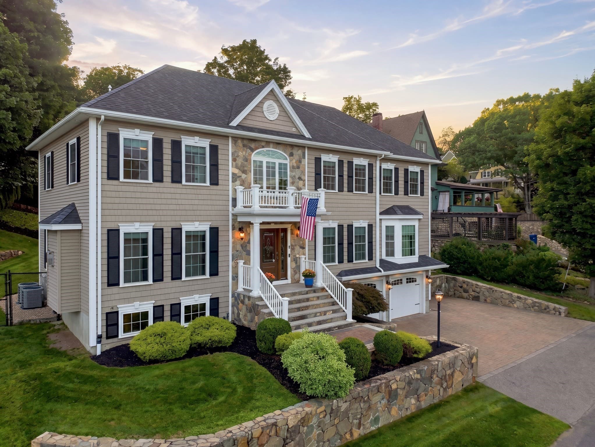 5 Dell Ave, Wakefield MA 01880