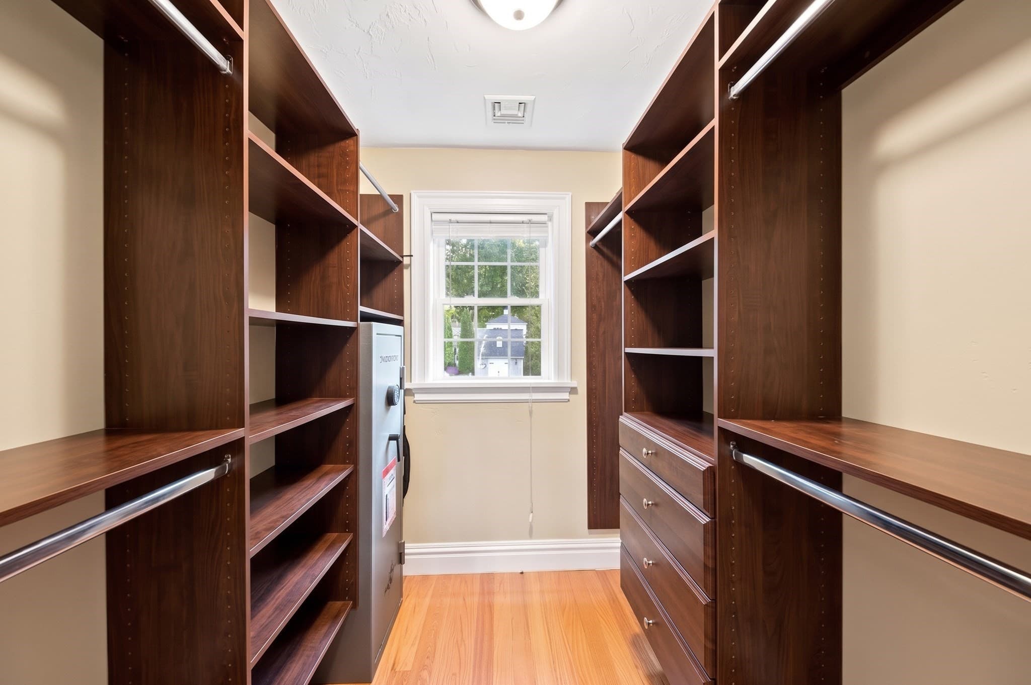 Single Family Residence at 5 Dell Ave, Wakefield MA 01880, photo 28 of 42