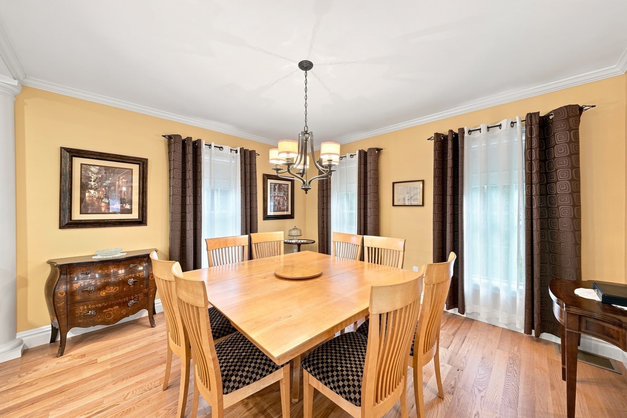 Single Family Residence at 5 Dell Ave, Wakefield MA 01880, photo 10 of 42
