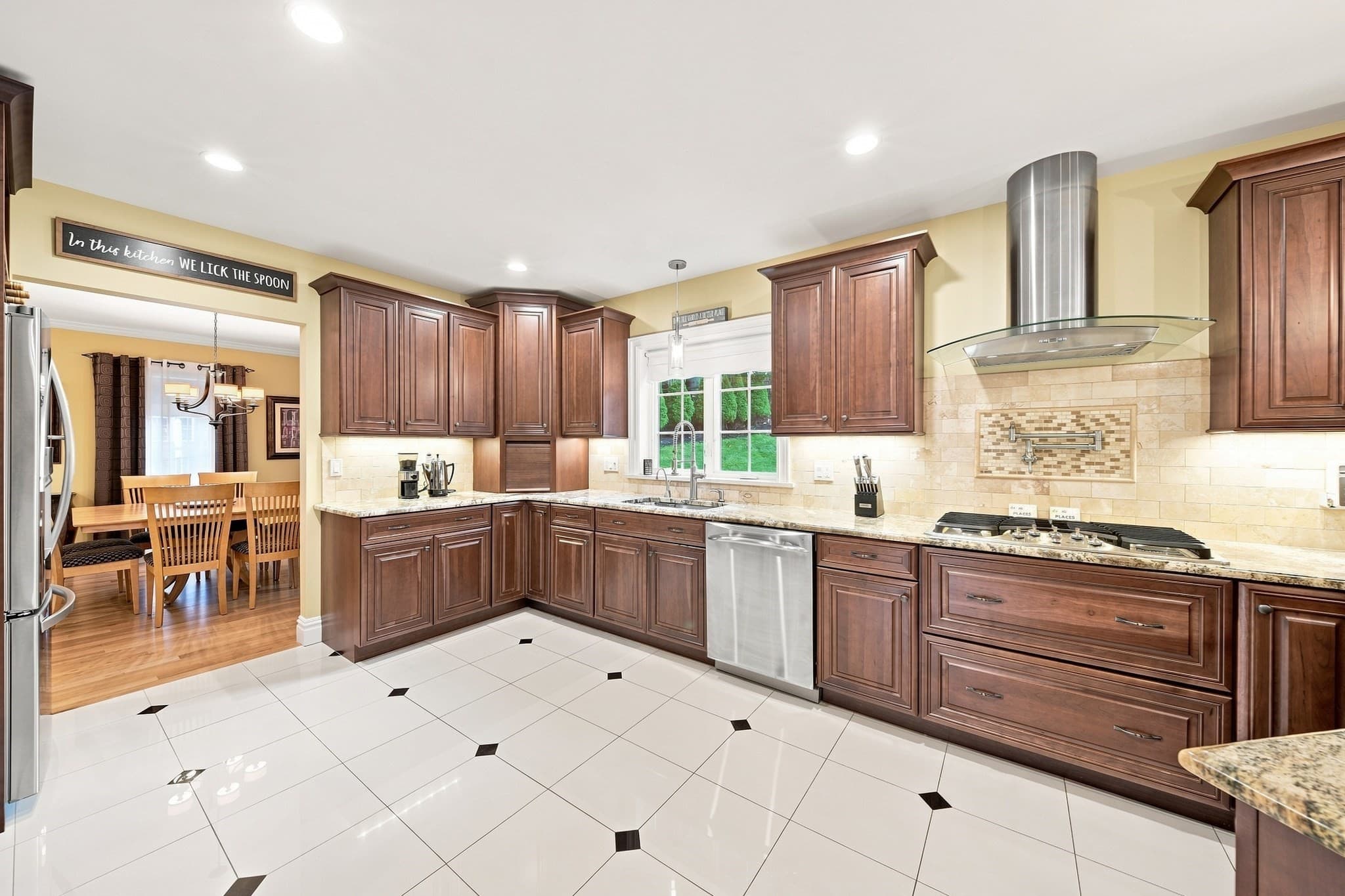 Single Family Residence at 5 Dell Ave, Wakefield MA 01880, photo 15 of 42