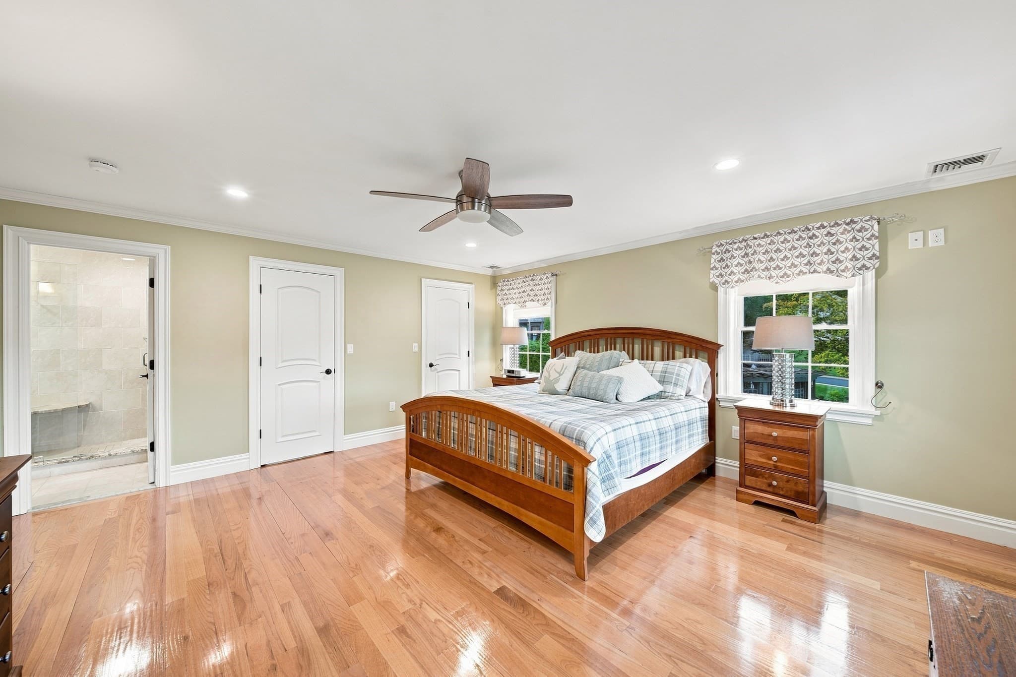 Single Family Residence at 5 Dell Ave, Wakefield MA 01880, photo 25 of 42