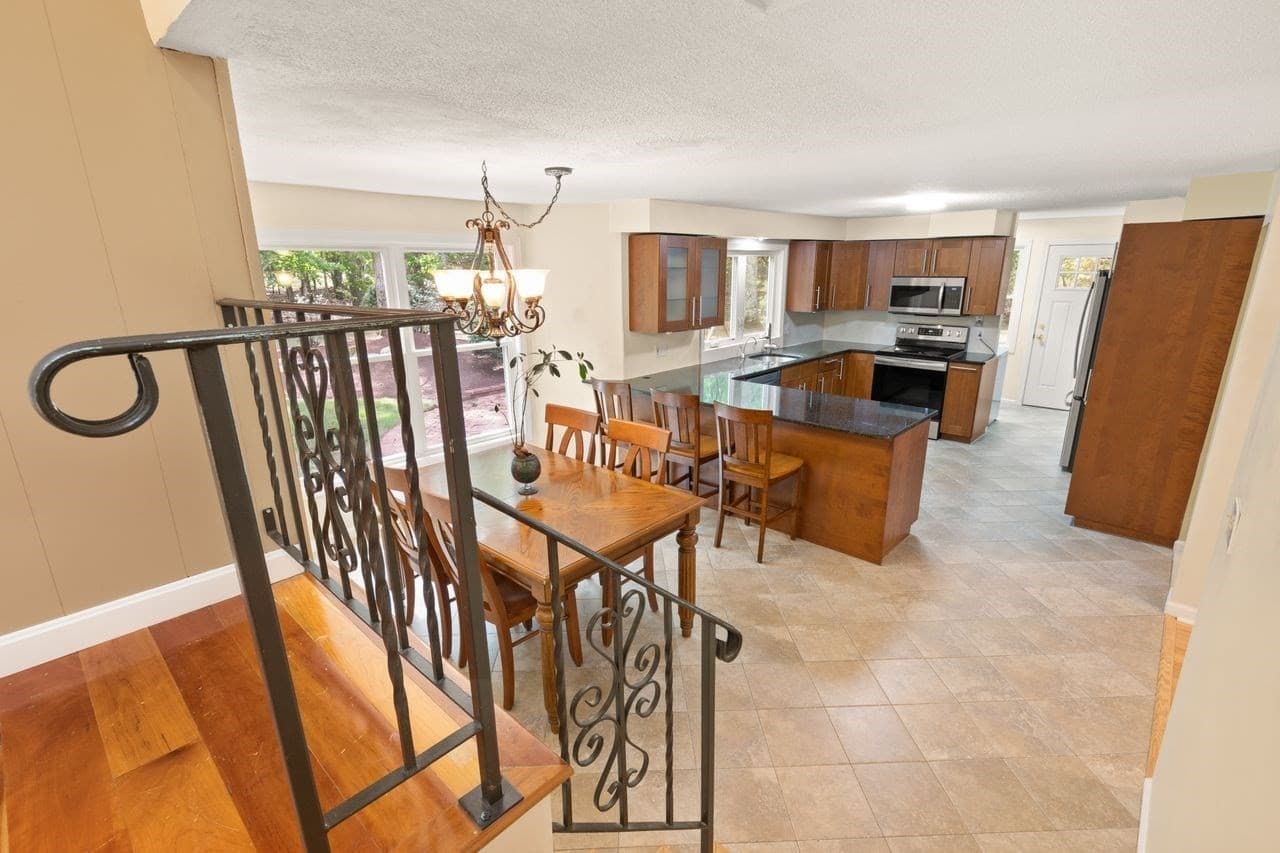 Single Family Residence at 14 Fox Hollow Ln, Sharon MA 02067, Sharon, photo 13 of 41