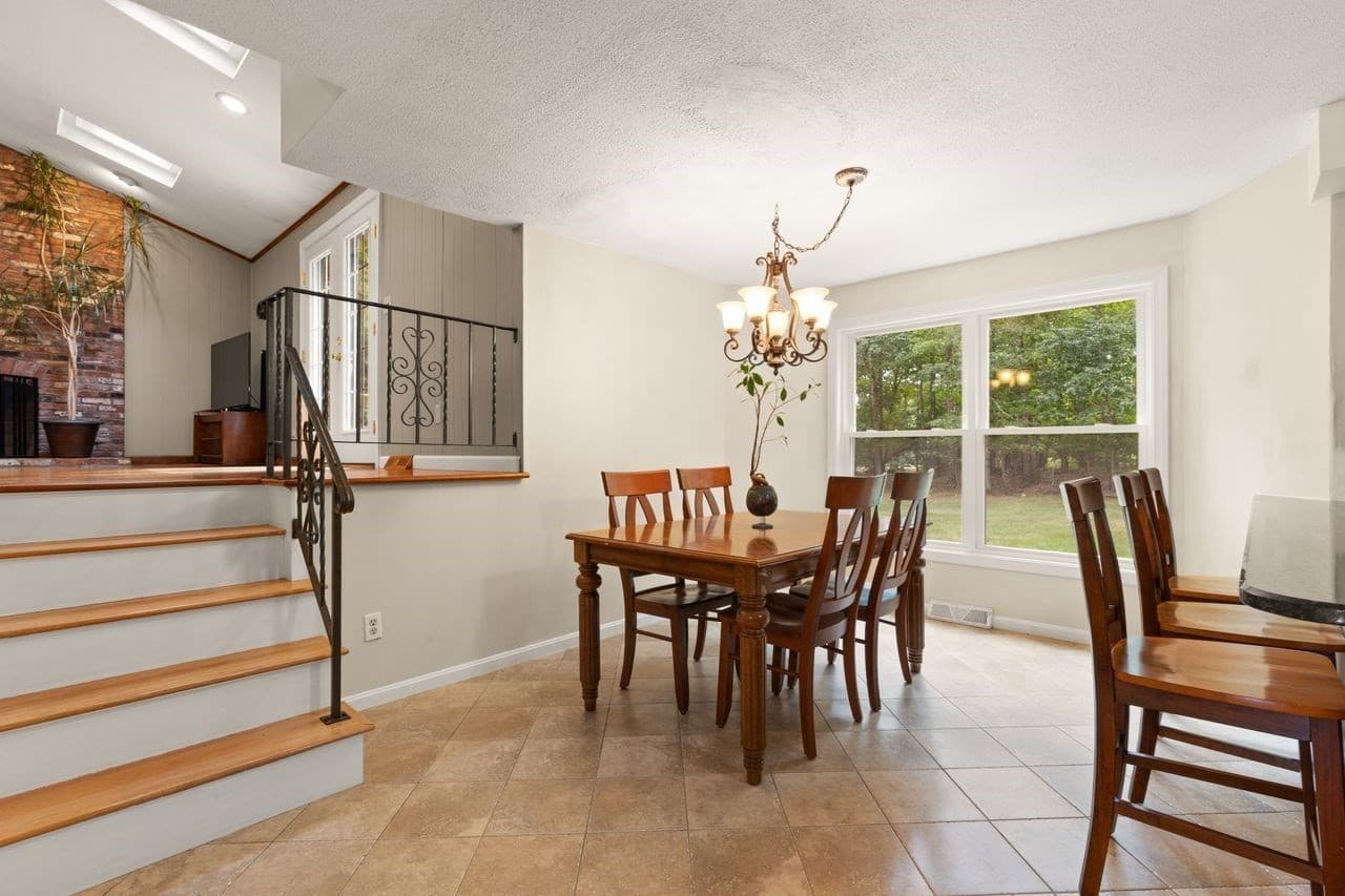 Single Family Residence at 14 Fox Hollow Ln, Sharon MA 02067, Sharon, photo 12 of 41